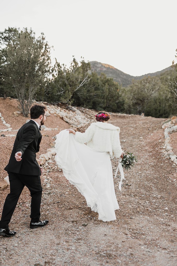 Alicia+lucia+photography+-+albuquerque+wedding+photographer+-+santa+fe+wedding+photography+-+new+mexico+wedding+photographer+-+new+mexico+wedding+-+winter+wedding+-+winter+wedding+gowns_0089.jpg