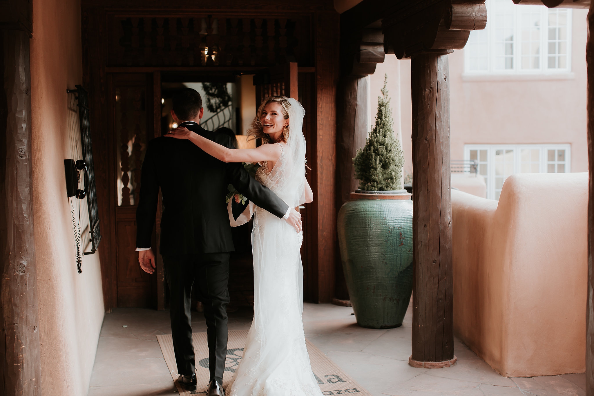 Alicia+lucia+photography+-+albuquerque+wedding+photographer+-+santa+fe+wedding+photography+-+new+mexico+wedding+photographer+-+new+mexico+wedding+-+engagement+-+santa+fe+wedding+-+la+fonda+on+the+plaza+-+la+fonda+wedding_0069.jpg