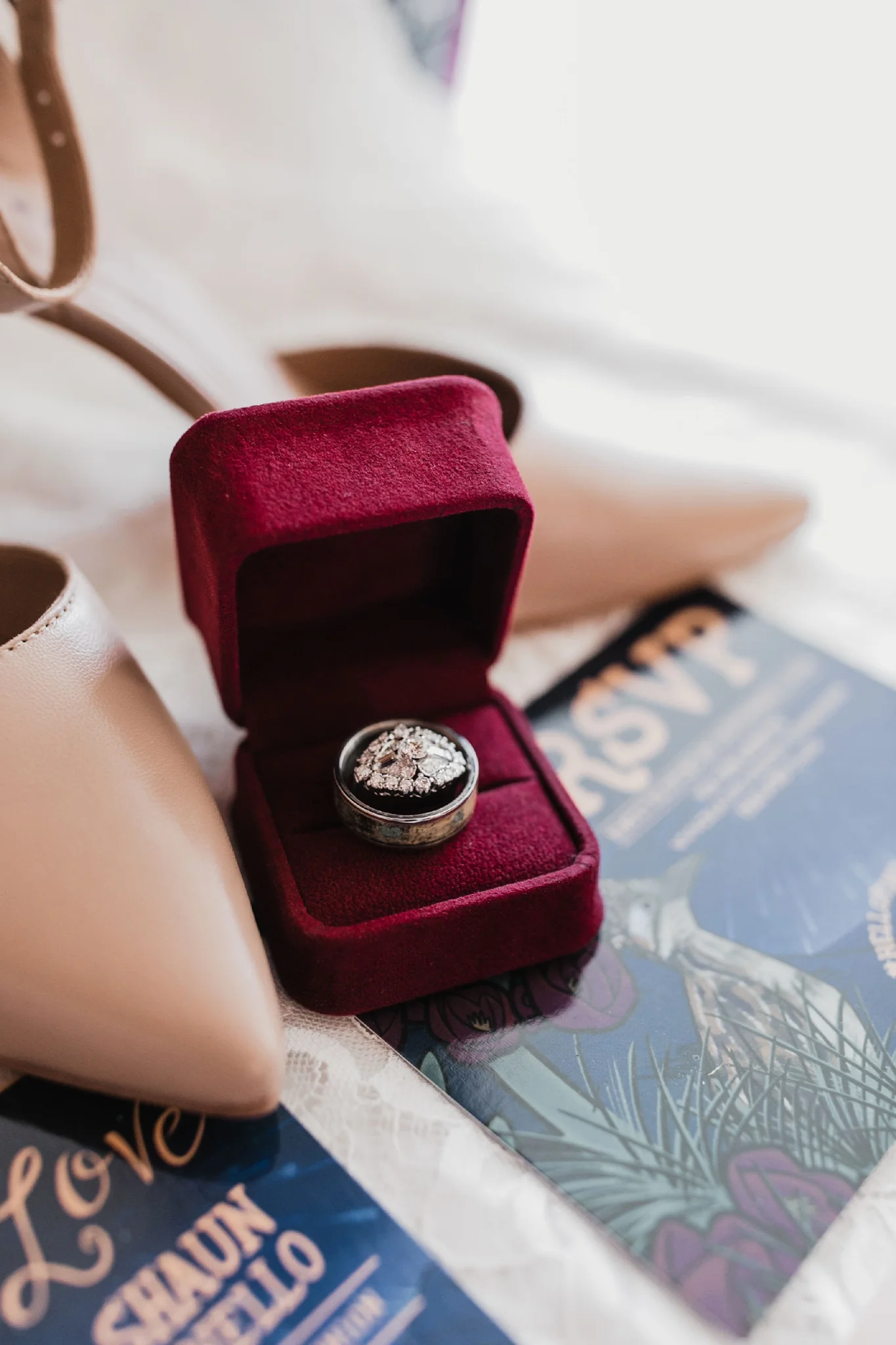 Alicia+lucia+photography+-+albuquerque+wedding+photographer+-+santa+fe+wedding+photography+-+new+mexico+wedding+photographer+-+new+mexico+wedding+-+santa+fe+wedding+-+albuquerque+wedding+-+wedding+rings+-+engagement+rings_0014.jpg