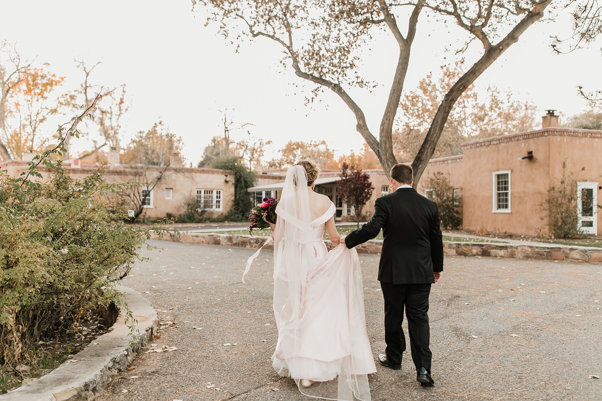 Alicia+lucia+photography+-+albuquerque+wedding+photographer+-+santa+fe+wedding+photography+-+new+mexico+wedding+photographer+-+new+mexico+wedding+-+albuquerque+wedding+-+los+poblanos+wedding+-+fall+wedding_0056.jpg