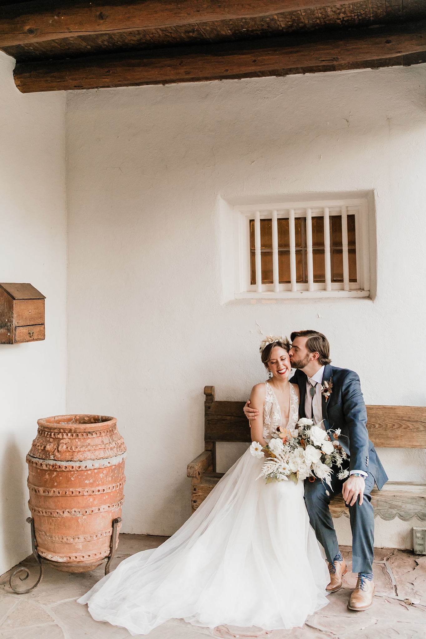 Alicia+lucia+photography+-+albuquerque+wedding+photographer+-+santa+fe+wedding+photography+-+new+mexico+wedding+photographer+-+new+mexico+wedding+-+albuquerque+wedding+-+rocky+mountain+bride+-+los+poblanos+wedding_0084.jpg