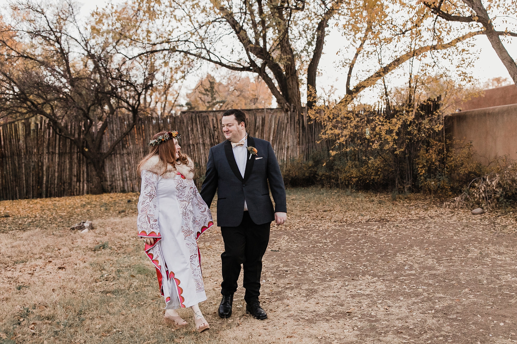 Alicia+lucia+photography+-+albuquerque+wedding+photographer+-+santa+fe+wedding+photography+-+new+mexico+wedding+photographer+-+albuquerque+wedding+-+santa+fe+wedding+-+wedding+gowns+-+non+traditional+wedding+gowns_0028.jpg