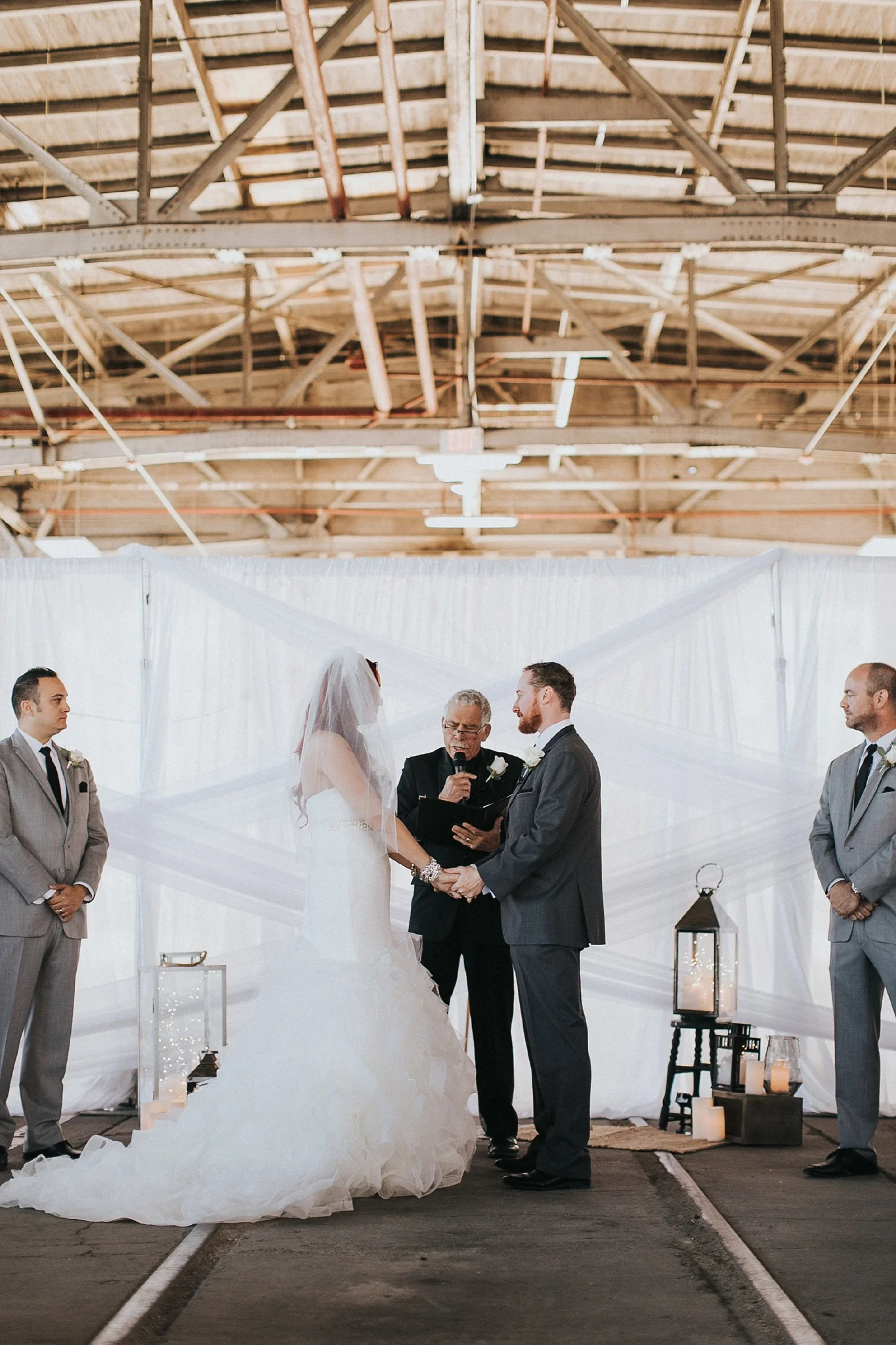 Alicia+lucia+photography+-+albuquerque+wedding+photographer+-+santa+fe+wedding+photography+-+new+mexico+wedding+photographer+-+wedding+ceremony+-+wedding+alter+-+floral+alter_0079.jpg