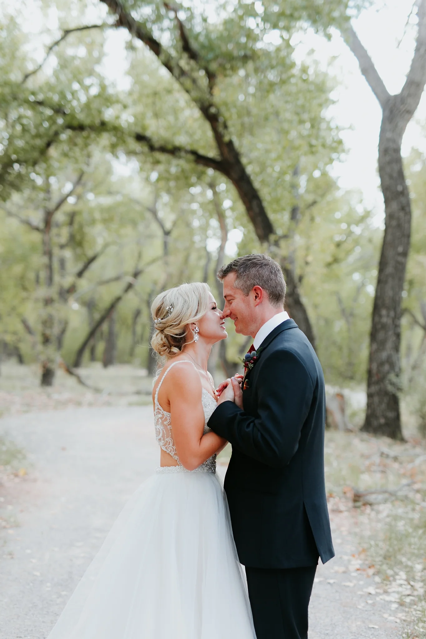 Alicia+lucia+photography+-+albuquerque+wedding+photographer+-+santa+fe+wedding+photography+-+new+mexico+wedding+photographer+-+new+mexico+wedding+-+santa+fe+wedding+-+albuquerque+wedding+-+bridal+hair_0072.jpg