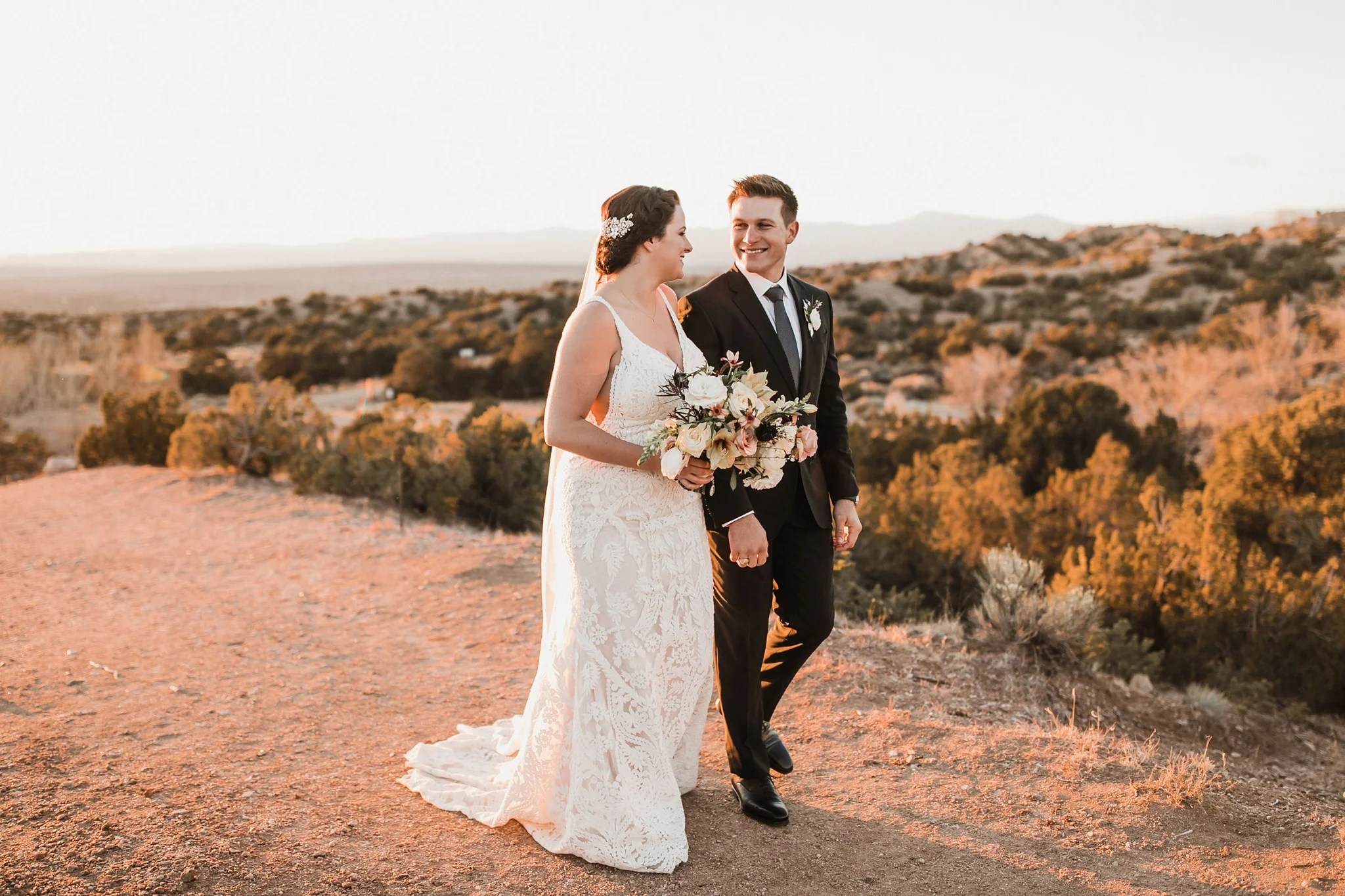 Alicia+lucia+photography+-+albuquerque+wedding+photographer+-+santa+fe+wedding+photography+-+new+mexico+wedding+photographer+-+new+mexico+wedding+-+santa+fe+wedding+-+four+seasons+wedding+-+winter+wedding_0100.jpg