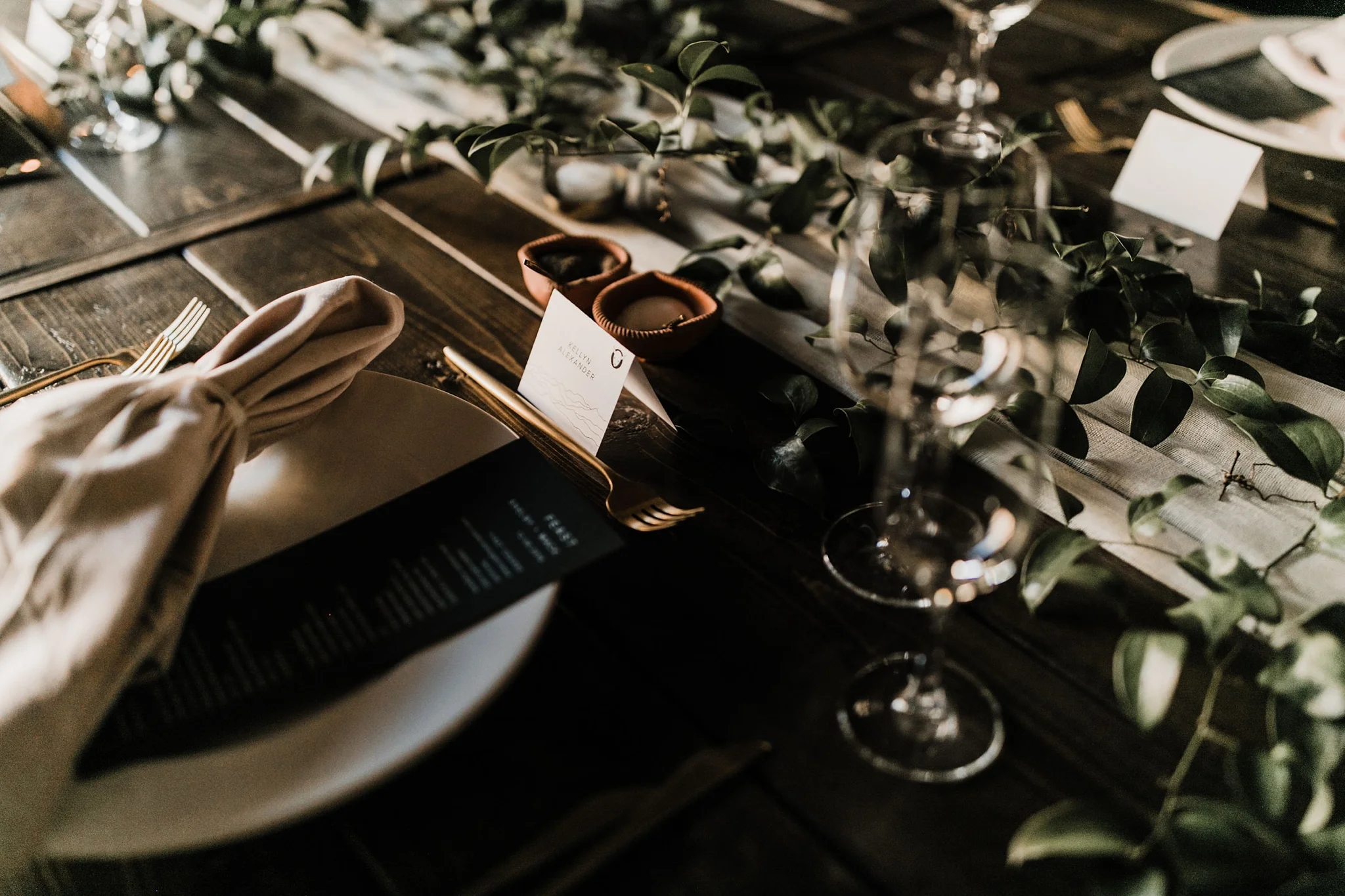 Alicia+lucia+photography+-+albuquerque+wedding+photographer+-+santa+fe+wedding+photography+-+new+mexico+wedding+photographer+-+new+mexico+wedding+-+santa+fe+wedding+-+four+seasons+wedding+-+winter+wedding_0114.jpg