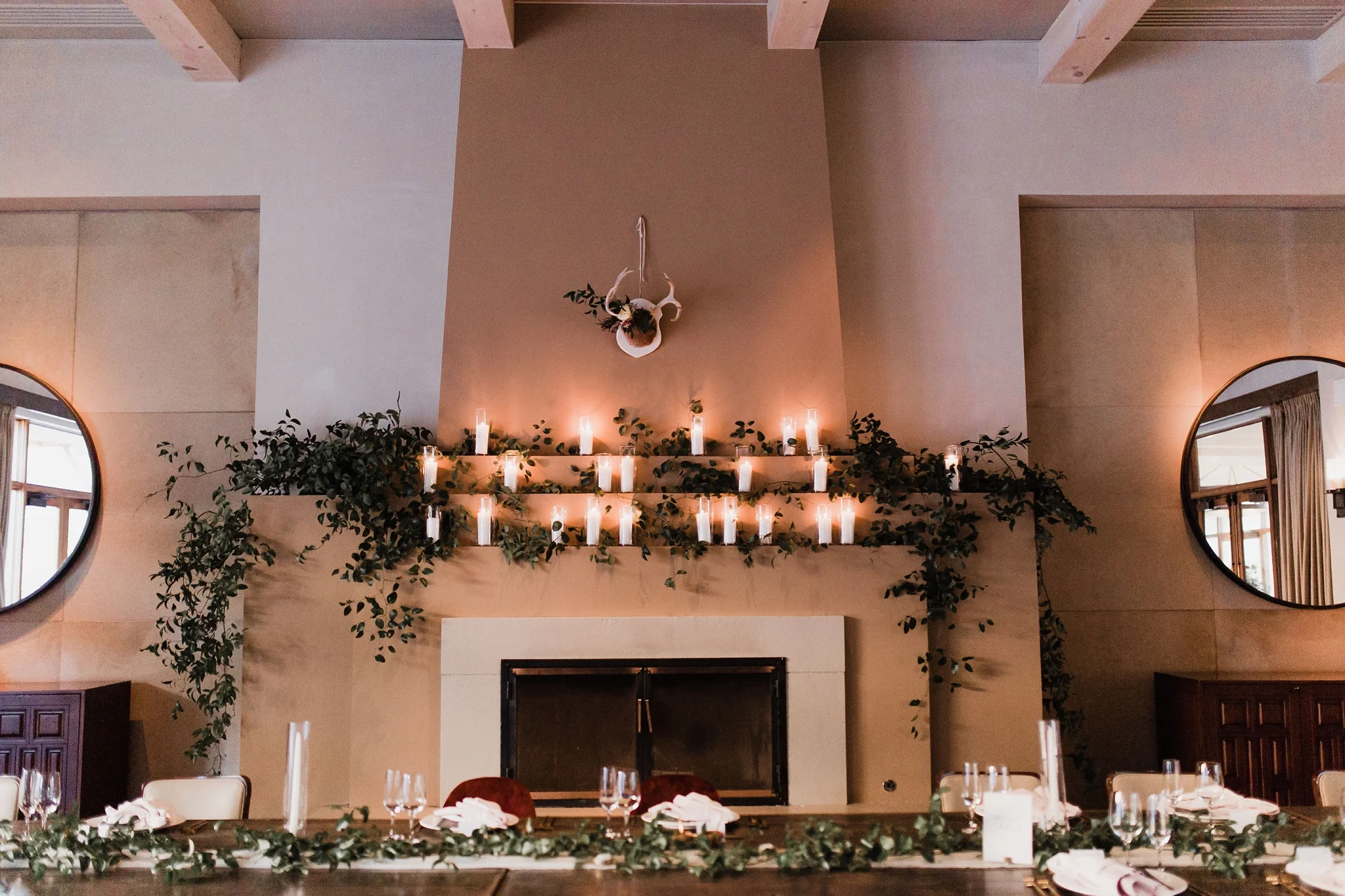 Alicia+lucia+photography+-+albuquerque+wedding+photographer+-+santa+fe+wedding+photography+-+new+mexico+wedding+photographer+-+new+mexico+wedding+-+santa+fe+wedding+-+four+seasons+wedding+-+winter+wedding_0119.jpg