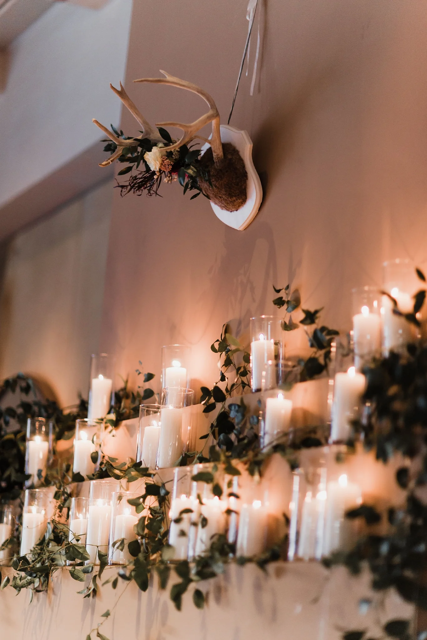 Alicia+lucia+photography+-+albuquerque+wedding+photographer+-+santa+fe+wedding+photography+-+new+mexico+wedding+photographer+-+new+mexico+wedding+-+santa+fe+wedding+-+four+seasons+wedding+-+winter+wedding_0120.jpg