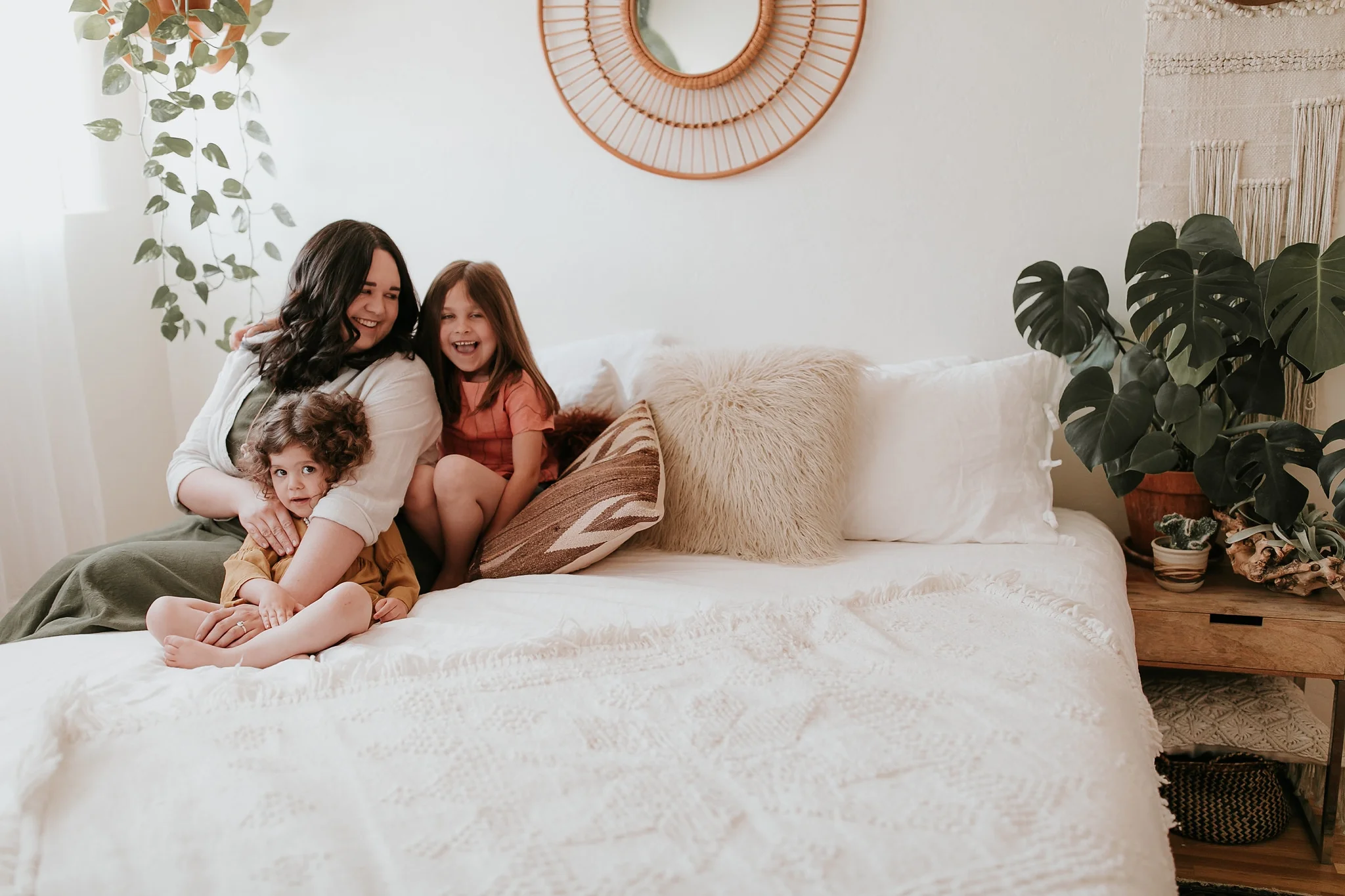 Alicia+lucia+photography+-+albuquerque+wedding+photographer+-+santa+fe+wedding+photography+-+new+mexico+wedding+photographer+-+new+mexico+family+-+home+photography+session+-+mom+kids+session+-+family+photography_0005.jpg