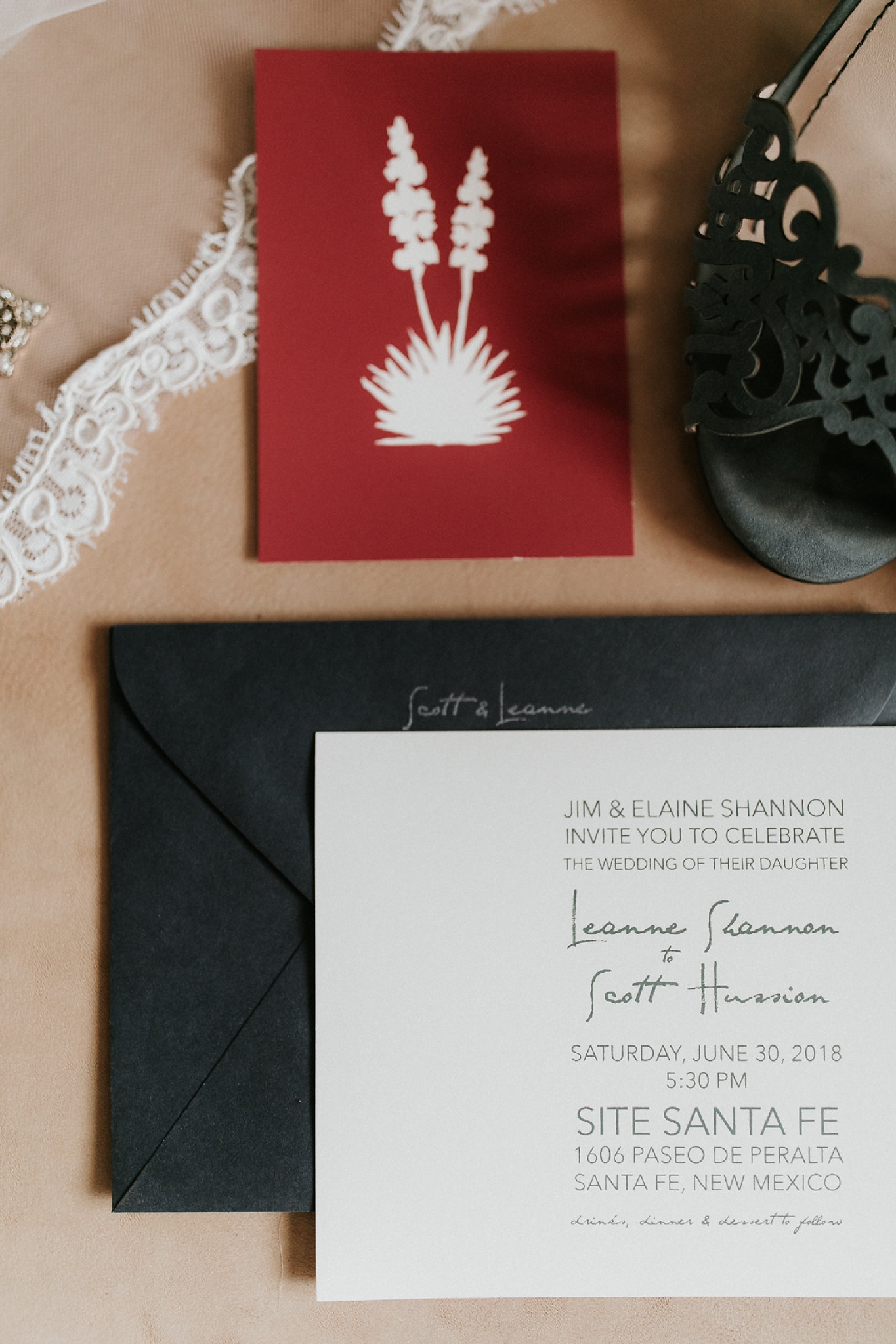 Alicia+lucia+photography+-+albuquerque+wedding+photographer+-+santa+fe+wedding+photography+-+new+mexico+wedding+photographer+-+new+mexico+wedding+-+wedding+invitations+-+invitation+suite+-+wedding+inspo_0005.jpg