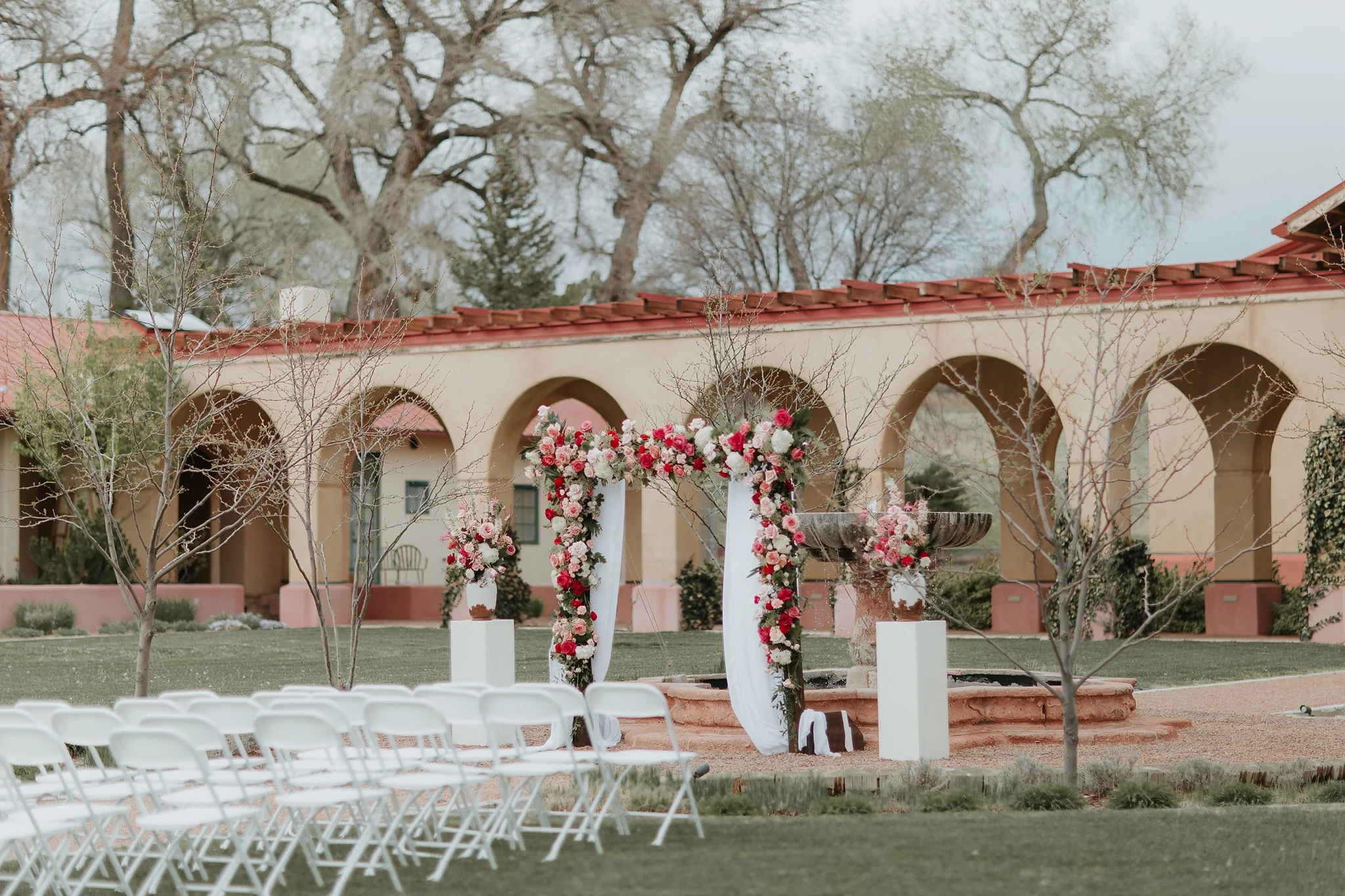 Alicia+lucia+photography+-+albuquerque+wedding+photographer+-+santa+fe+wedding+photography+-+new+mexico+wedding+photographer+-+new+mexico+wedding+-+wedding+planner+-+just+lovely+weddings+-+new+mexico+wedding+planner_0043.jpg