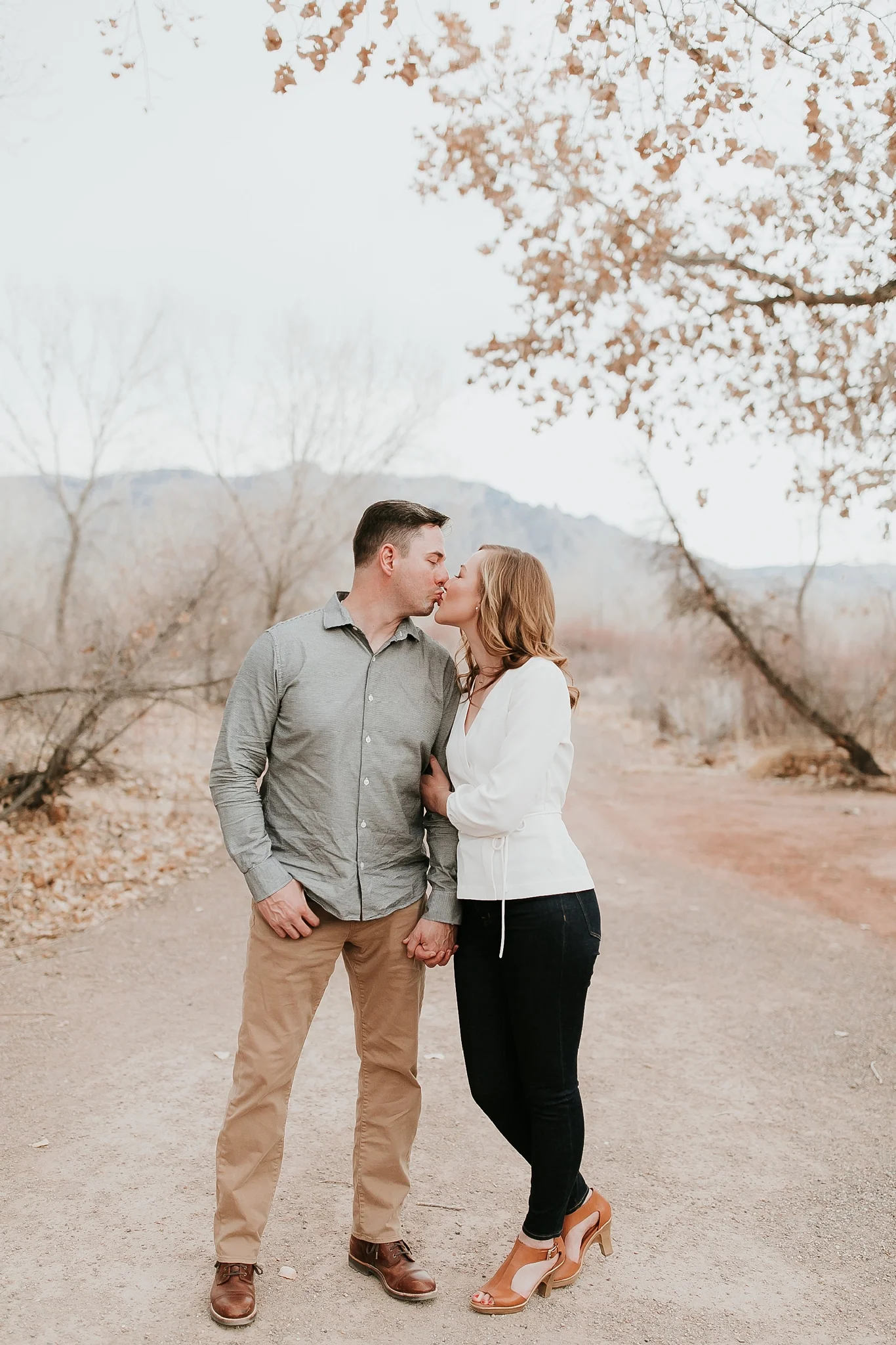 Alicia+lucia+photography+-+albuquerque+wedding+photographer+-+santa+fe+wedding+photography+-+new+mexico+wedding+photographer+-+new+mexico+wedding+-+new+mexico+engagement+-+engagement+style+-+style+lookbook_0106.jpg