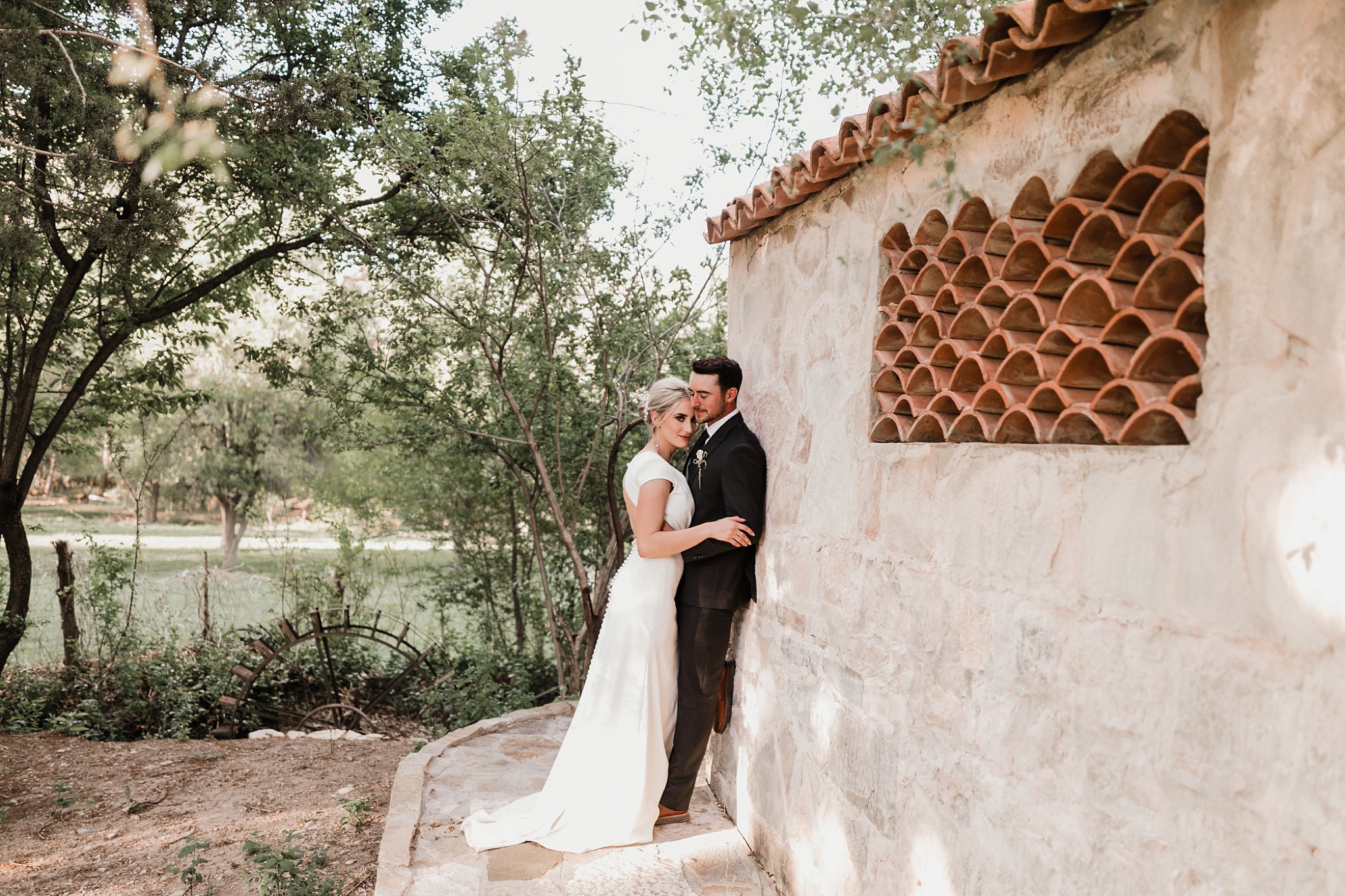 Alicia+lucia+photography+-+albuquerque+wedding+photographer+-+santa+fe+wedding+photography+-+new+mexico+wedding+photographer+-+new+mexico+wedding+-+ruidoso+wedding+-+southern+new+mexico+wedding+-+san+patricio+wedding+-+spring+wedding_0114.jpg