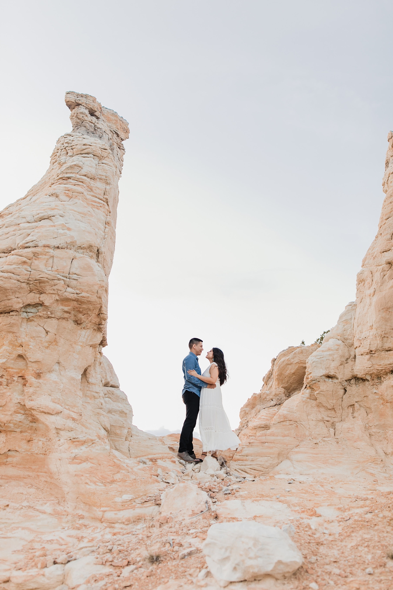 Alicia+lucia+photography+-+albuquerque+wedding+photographer+-+santa+fe+wedding+photography+-+new+mexico+wedding+photographer+-+new+mexico+wedding+-+new+mexico+engagement+-+white+mesa+engagement+-+desert+engagement_0005.jpg