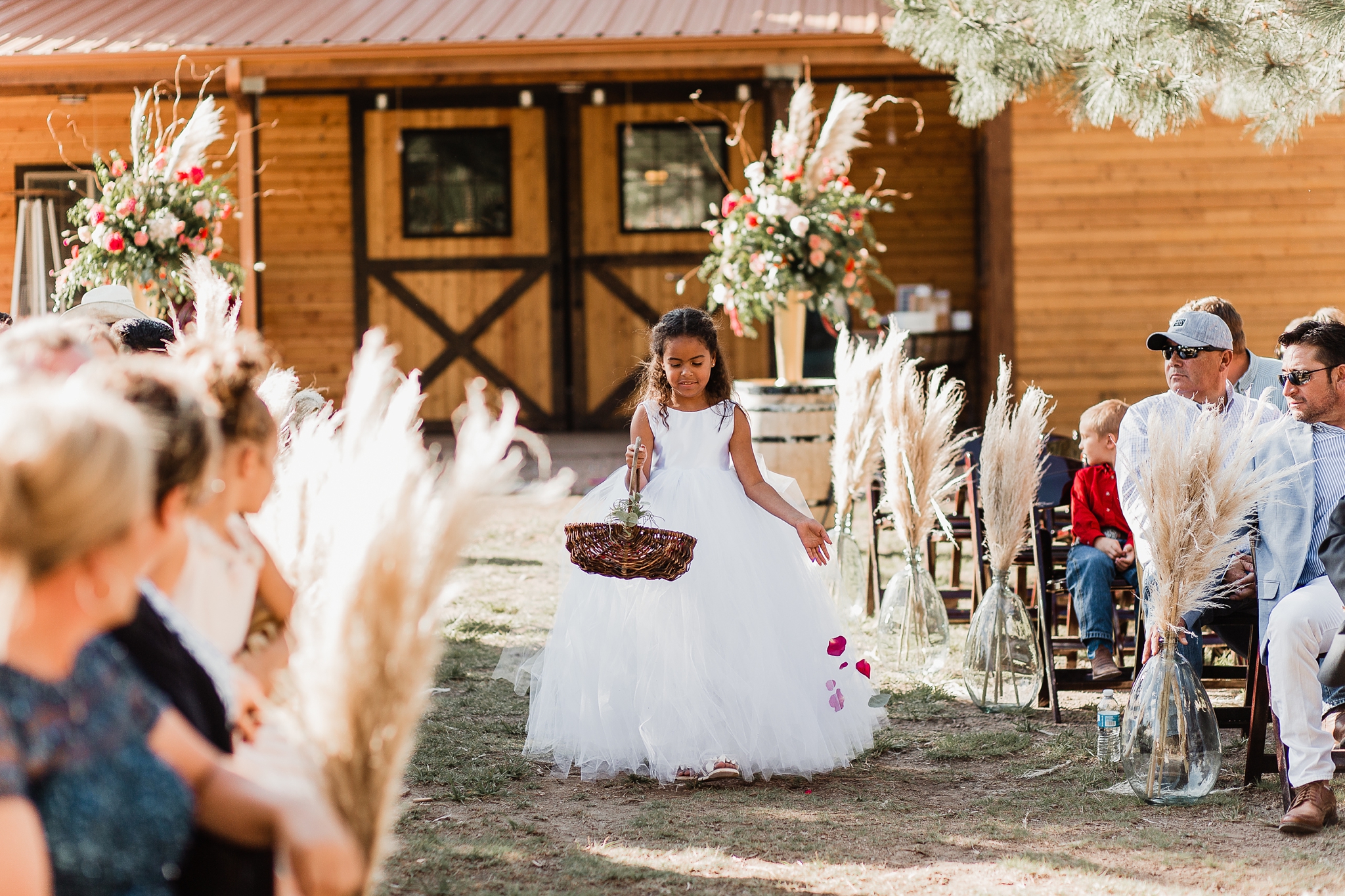 Alicia+lucia+photography+-+albuquerque+wedding+photographer+-+santa+fe+wedding+photography+-+new+mexico+wedding+photographer+-+new+mexico+wedding+-+new+mexico+wedding+-+barn+wedding+-+enchanted+vine+barn+wedding+-+ruidoso+wedding_0089.jpg