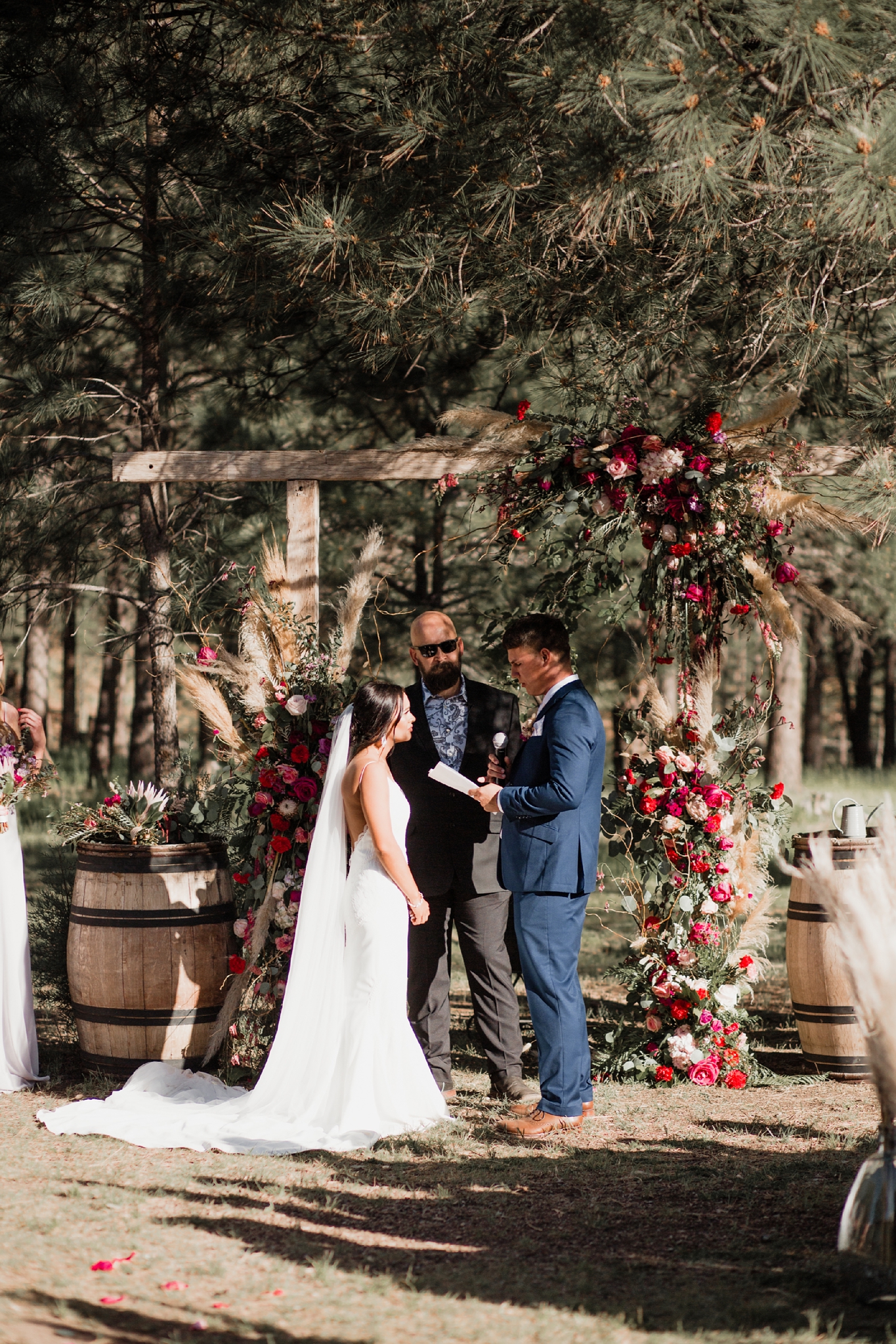 Alicia+lucia+photography+-+albuquerque+wedding+photographer+-+santa+fe+wedding+photography+-+new+mexico+wedding+photographer+-+new+mexico+wedding+-+new+mexico+wedding+-+barn+wedding+-+enchanted+vine+barn+wedding+-+ruidoso+wedding_0102.jpg