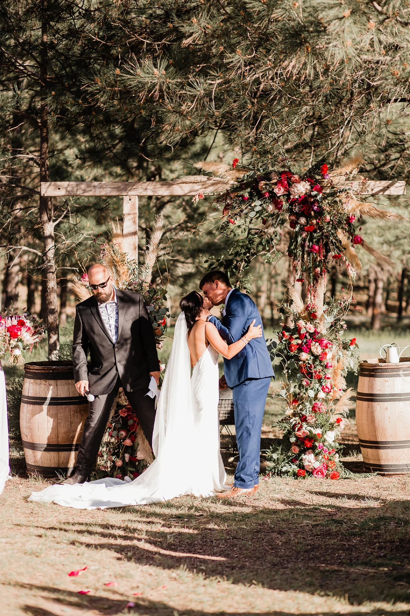 Alicia+lucia+photography+-+albuquerque+wedding+photographer+-+santa+fe+wedding+photography+-+new+mexico+wedding+photographer+-+new+mexico+wedding+-+new+mexico+wedding+-+barn+wedding+-+enchanted+vine+barn+wedding+-+ruidoso+wedding_0107.jpg