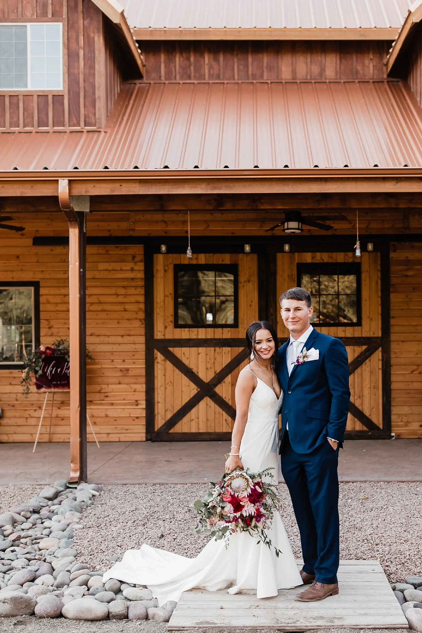Alicia+lucia+photography+-+albuquerque+wedding+photographer+-+santa+fe+wedding+photography+-+new+mexico+wedding+photographer+-+new+mexico+wedding+-+new+mexico+wedding+-+barn+wedding+-+enchanted+vine+barn+wedding+-+ruidoso+wedding_0133.jpg