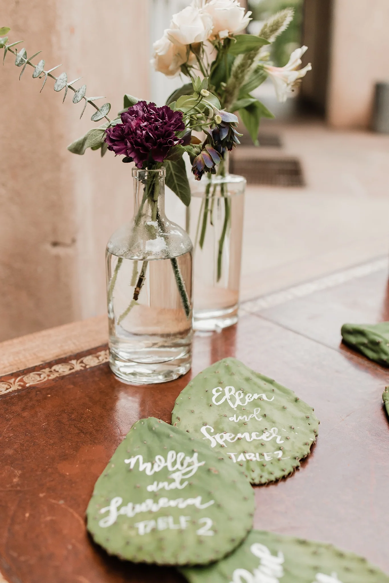 Alicia+lucia+photography+-+albuquerque+wedding+photographer+-+santa+fe+wedding+photography+-+new+mexico+wedding+photographer+-+new+mexico+wedding+-+new+mexico+wedding+-+wedding+florals+-+desert+wedding+-+wedding+trends_0009.jpg