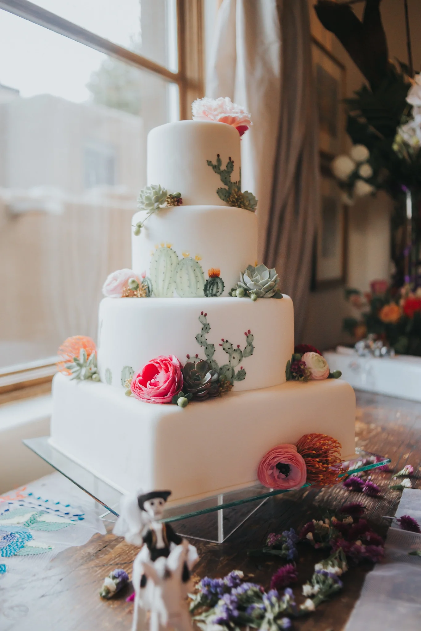 Alicia+lucia+photography+-+albuquerque+wedding+photographer+-+santa+fe+wedding+photography+-+new+mexico+wedding+photographer+-+new+mexico+wedding+-+new+mexico+wedding+-+wedding+florals+-+desert+wedding+-+wedding+trends_0072.jpg