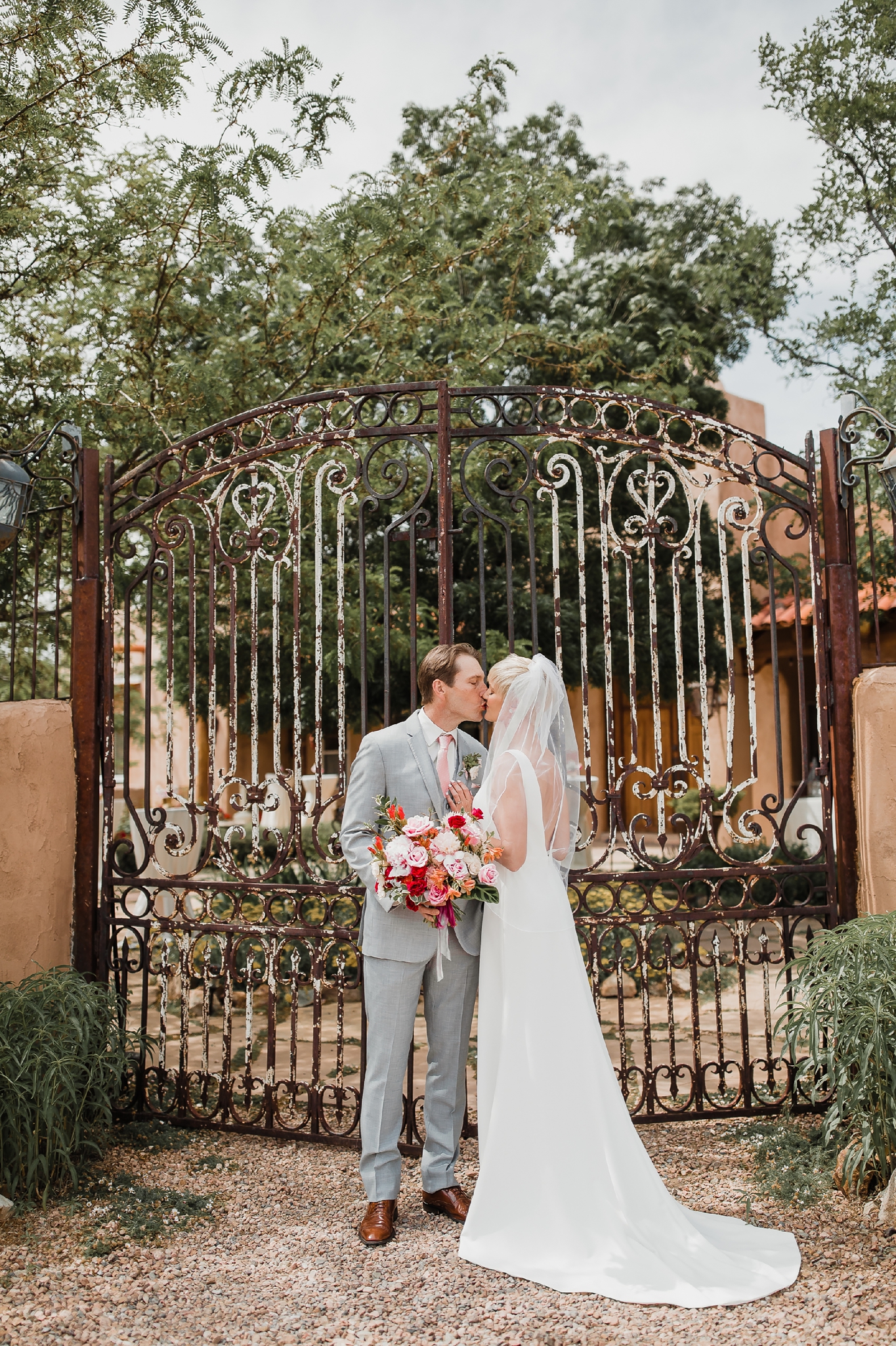 Alicia+lucia+photography+-+albuquerque+wedding+photographer+-+santa+fe+wedding+photography+-+new+mexico+wedding+photographer+-+new+mexico+wedding+-+new+mexico+wedding+-+santa+fe+wedding+-+hacienda+dona+andrea+wedding+-+madrid+wedding_0073.jpg