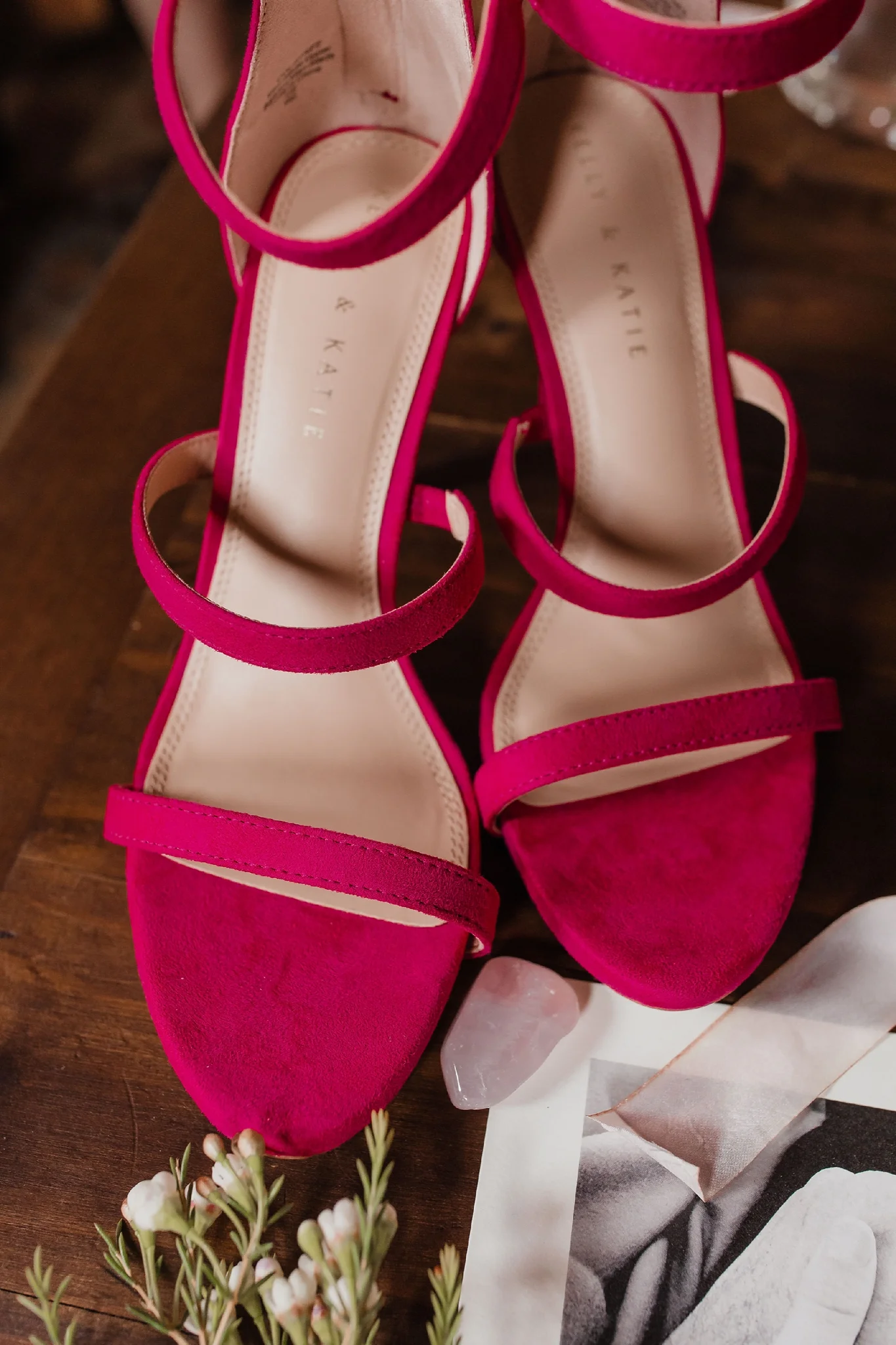 Alicia+lucia+photography+-+albuquerque+wedding+photographer+-+santa+fe+wedding+photography+-+new+mexico+wedding+photographer+-+new+mexico+wedding+-+new+mexico+wedding+-+colorado+wedding+-+bridal+shoes+-+bridal+inspo_0006.jpg