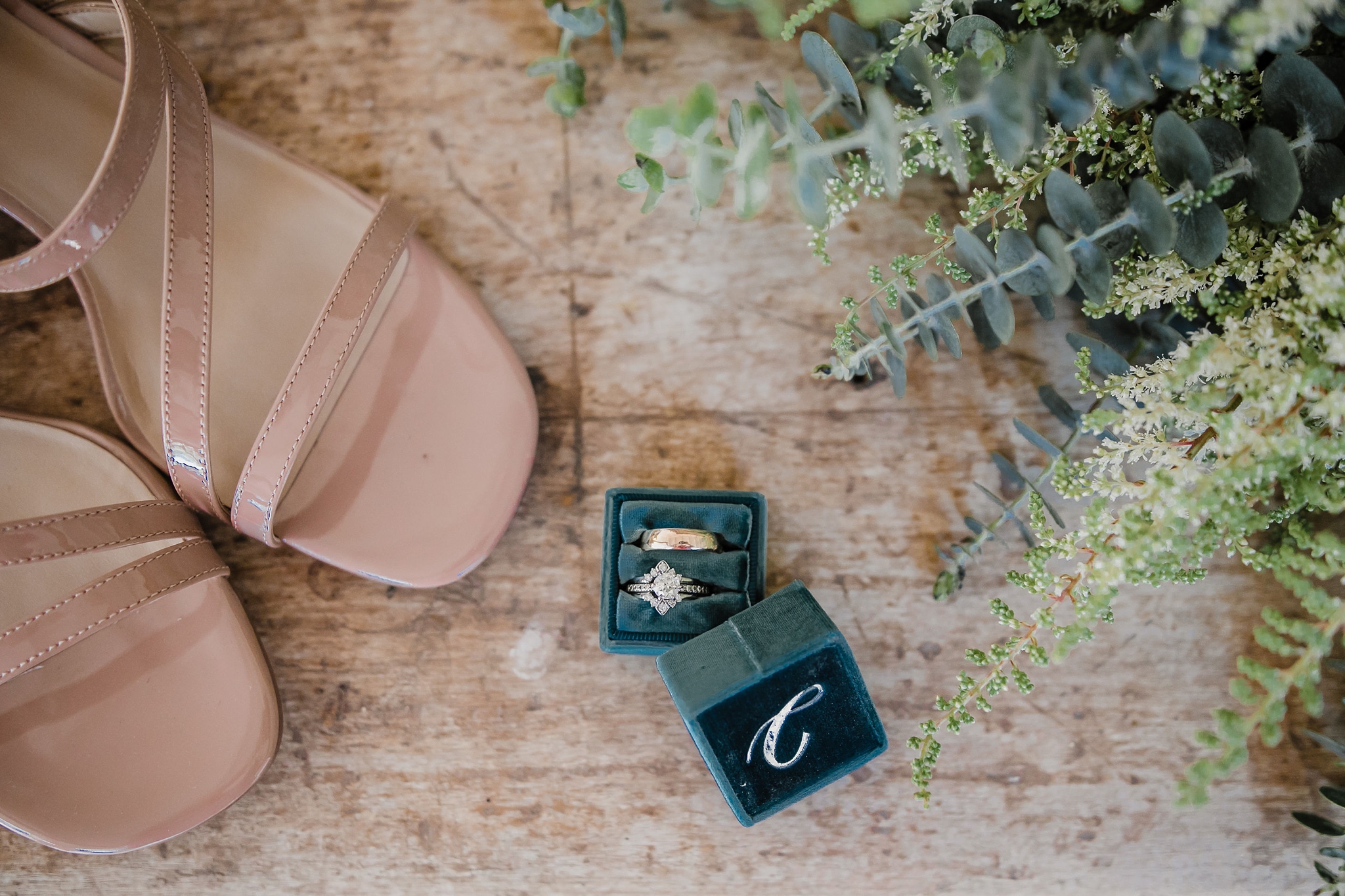 Alicia+lucia+photography+-+albuquerque+wedding+photographer+-+santa+fe+wedding+photography+-+new+mexico+wedding+photographer+-+new+mexico+wedding+-+new+mexico+wedding+-+colorado+wedding+-+bridal+shoes+-+bridal+inspo_0008.jpg