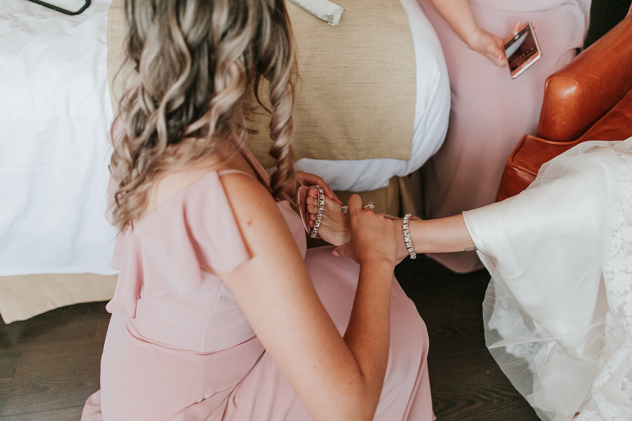 Alicia+lucia+photography+-+albuquerque+wedding+photographer+-+santa+fe+wedding+photography+-+new+mexico+wedding+photographer+-+new+mexico+wedding+-+new+mexico+wedding+-+colorado+wedding+-+bridal+shoes+-+bridal+inspo_0027.jpg