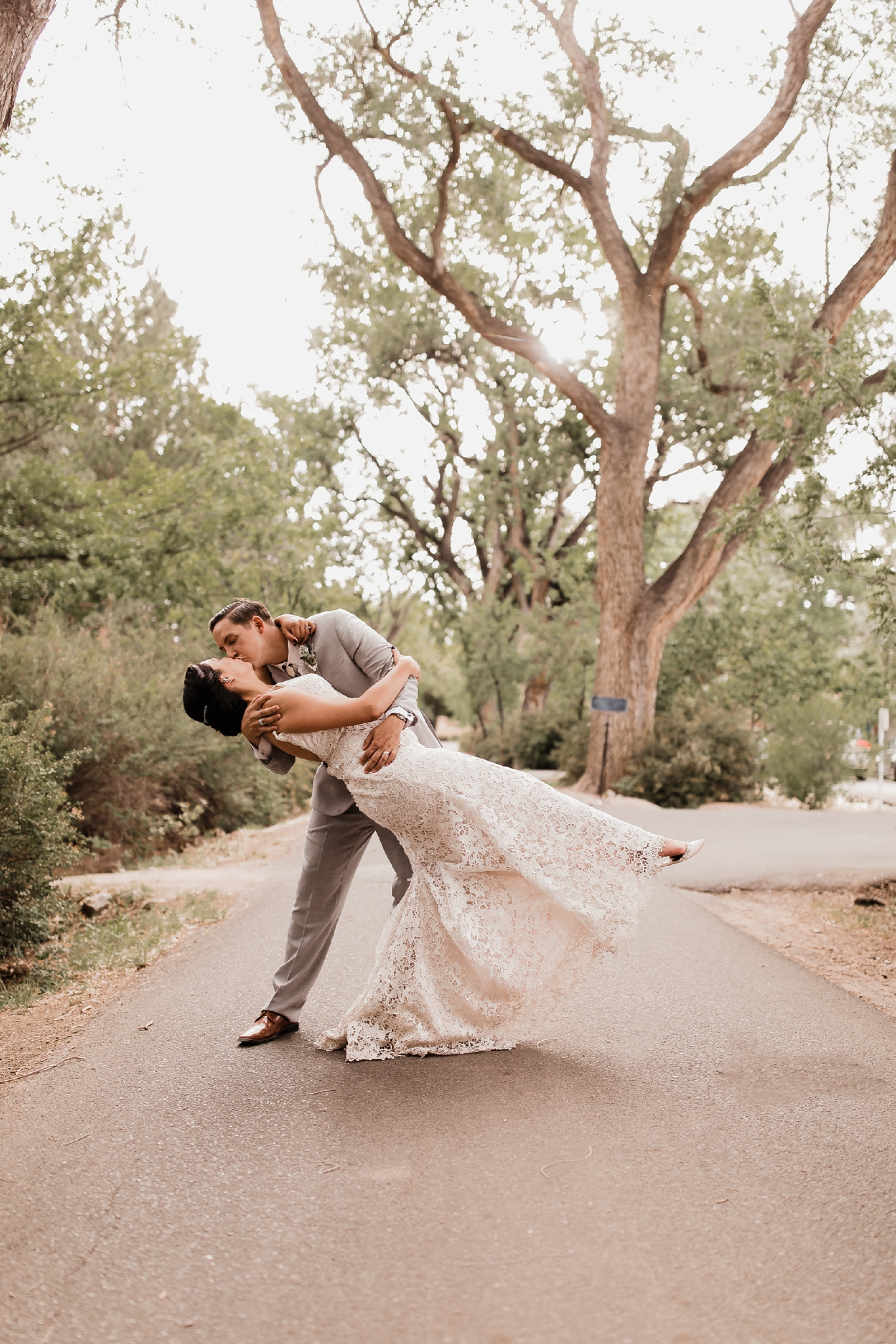 Alicia+lucia+photography+-+albuquerque+wedding+photographer+-+santa+fe+wedding+photography+-+new+mexico+wedding+photographer+-+new+mexico+wedding+-+new+mexico+wedding+-+summer+wedding+-+los+poblanos+wedding+-+colorado+bride_0097.jpg