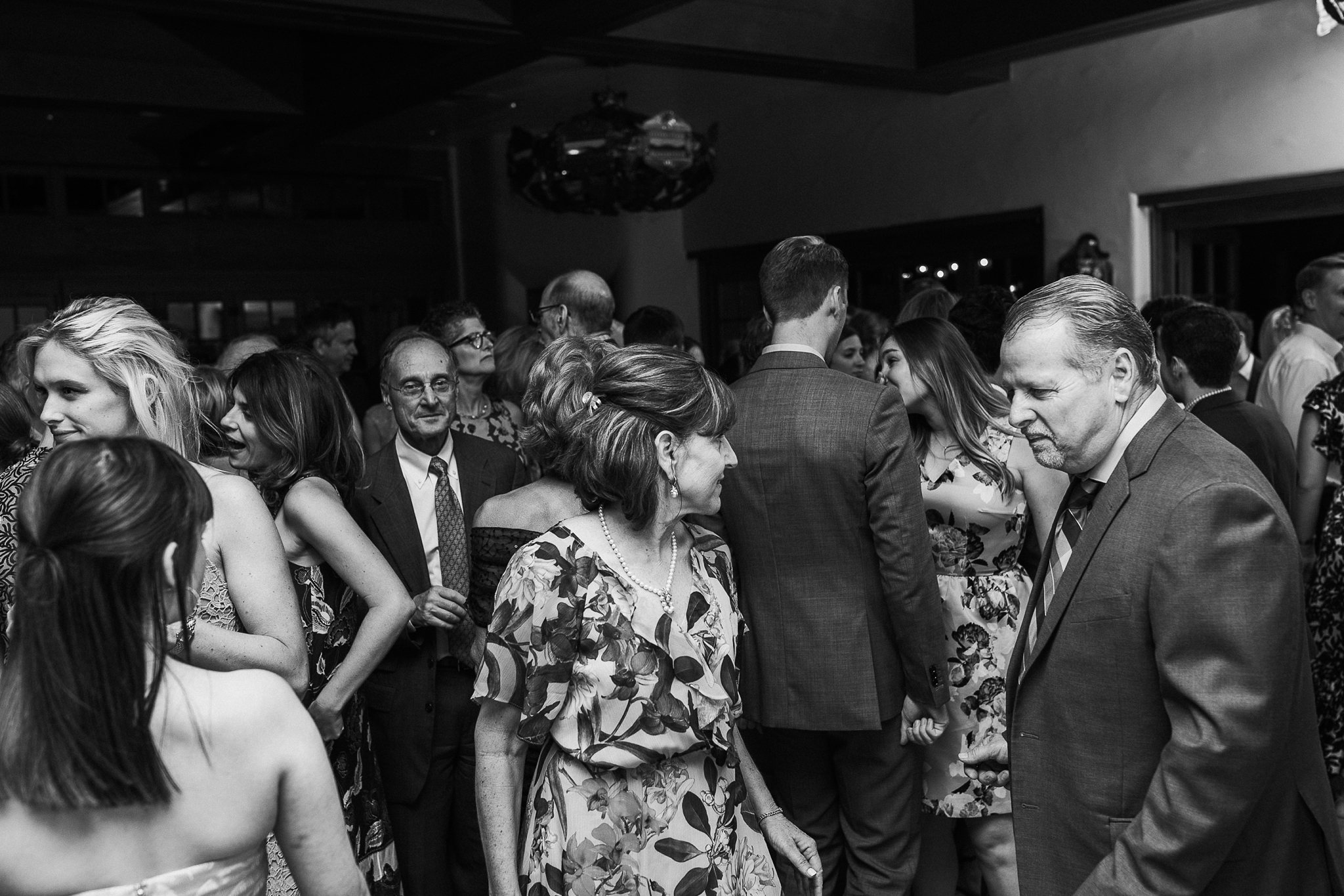 Alicia+lucia+photography+-+albuquerque+wedding+photographer+-+santa+fe+wedding+photography+-+new+mexico+wedding+photographer+-+new+mexico+wedding+-+santa+fe+wedding+-+la+fonda+on+the+plaza+wedding+-+jewish+wedding_0142.jpg
