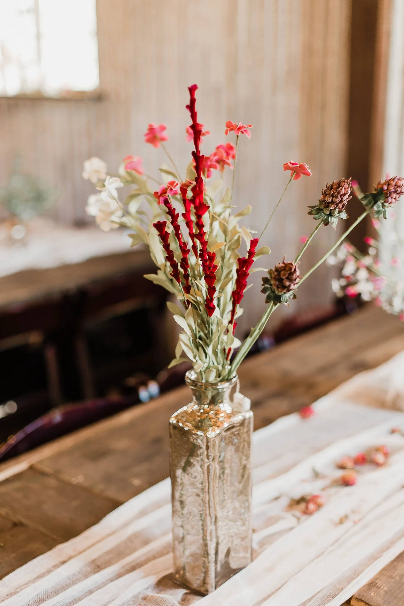 Alicia+lucia+photography+-+albuquerque+wedding+photographer+-+santa+fe+wedding+photography+-+new+mexico+wedding+photographer+-+new+mexico+wedding+-+summer+wedding+-+summer+wedding+florals+-+southwest+wedding_0014.jpg