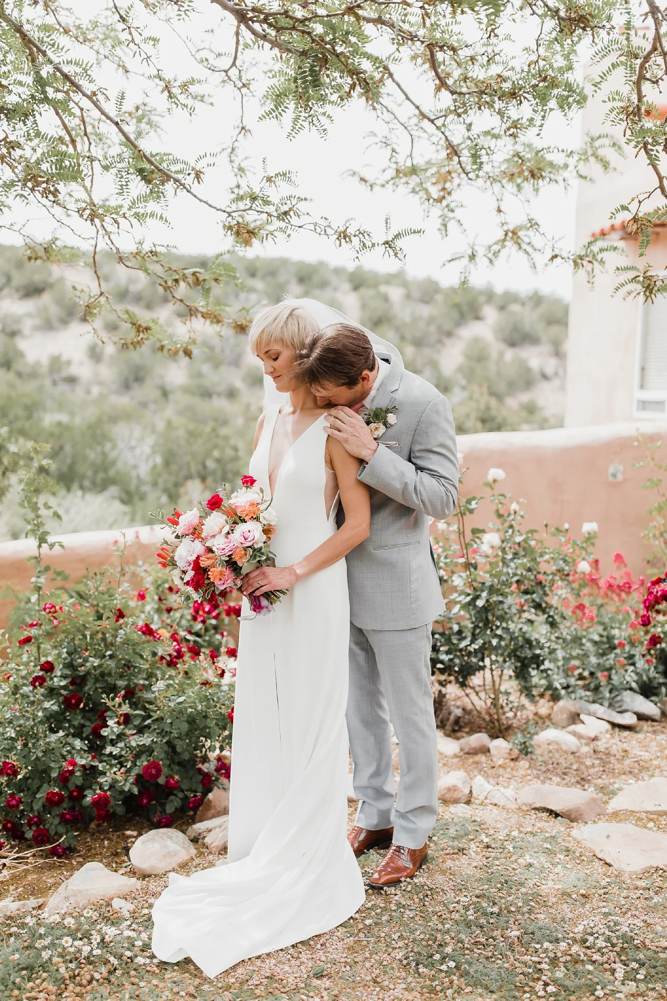 Alicia+lucia+photography+-+albuquerque+wedding+photographer+-+santa+fe+wedding+photography+-+new+mexico+wedding+photographer+-+new+mexico+wedding+-+summer+wedding+-+summer+wedding+florals+-+southwest+wedding_0022.jpg