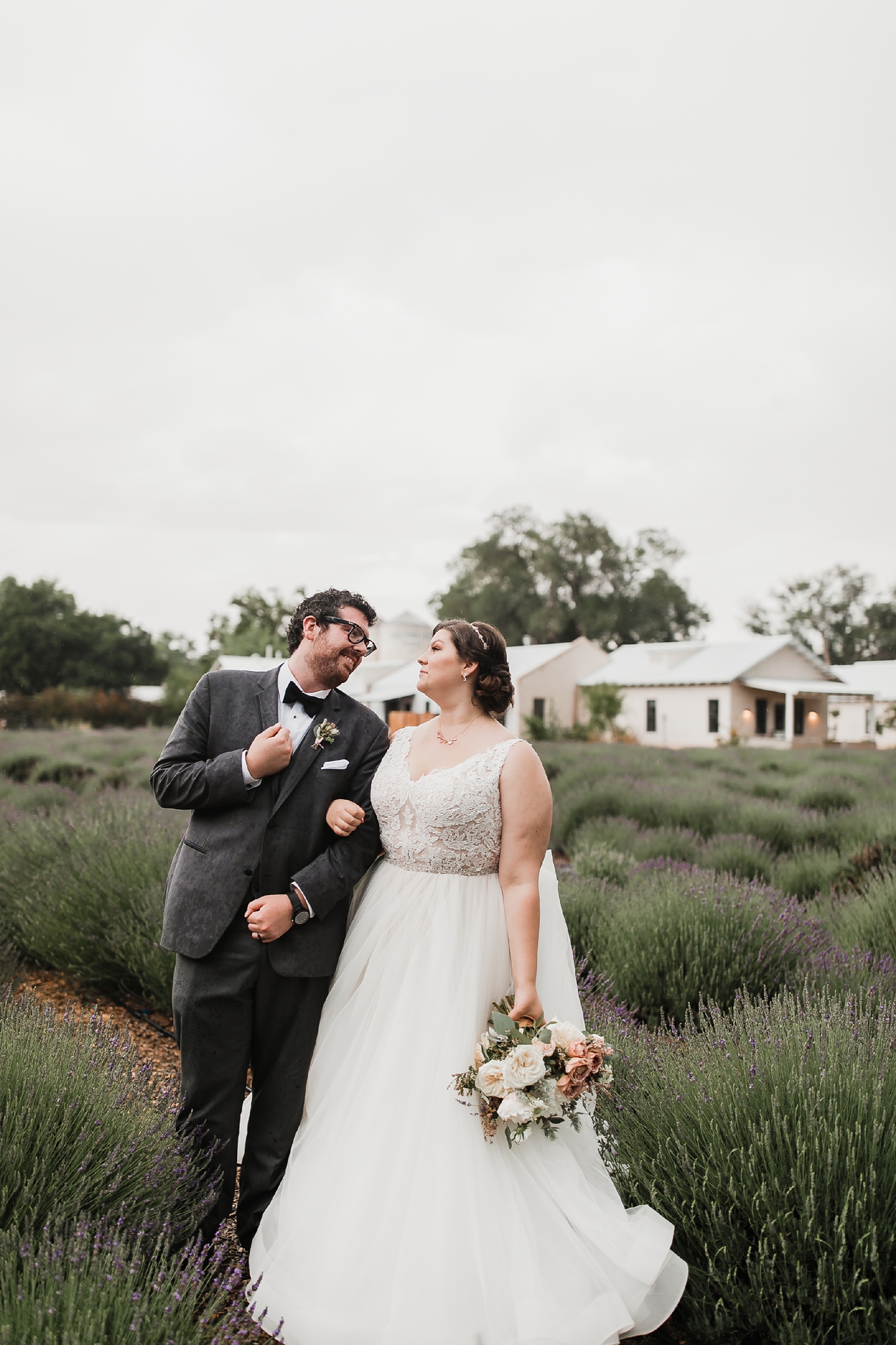 Alicia+lucia+photography+-+albuquerque+wedding+photographer+-+santa+fe+wedding+photography+-+new+mexico+wedding+photographer+-+new+mexico+wedding+-+summer+wedding+-+los+poblanos+wedding+-+albuquerque+wedding_0065.jpg