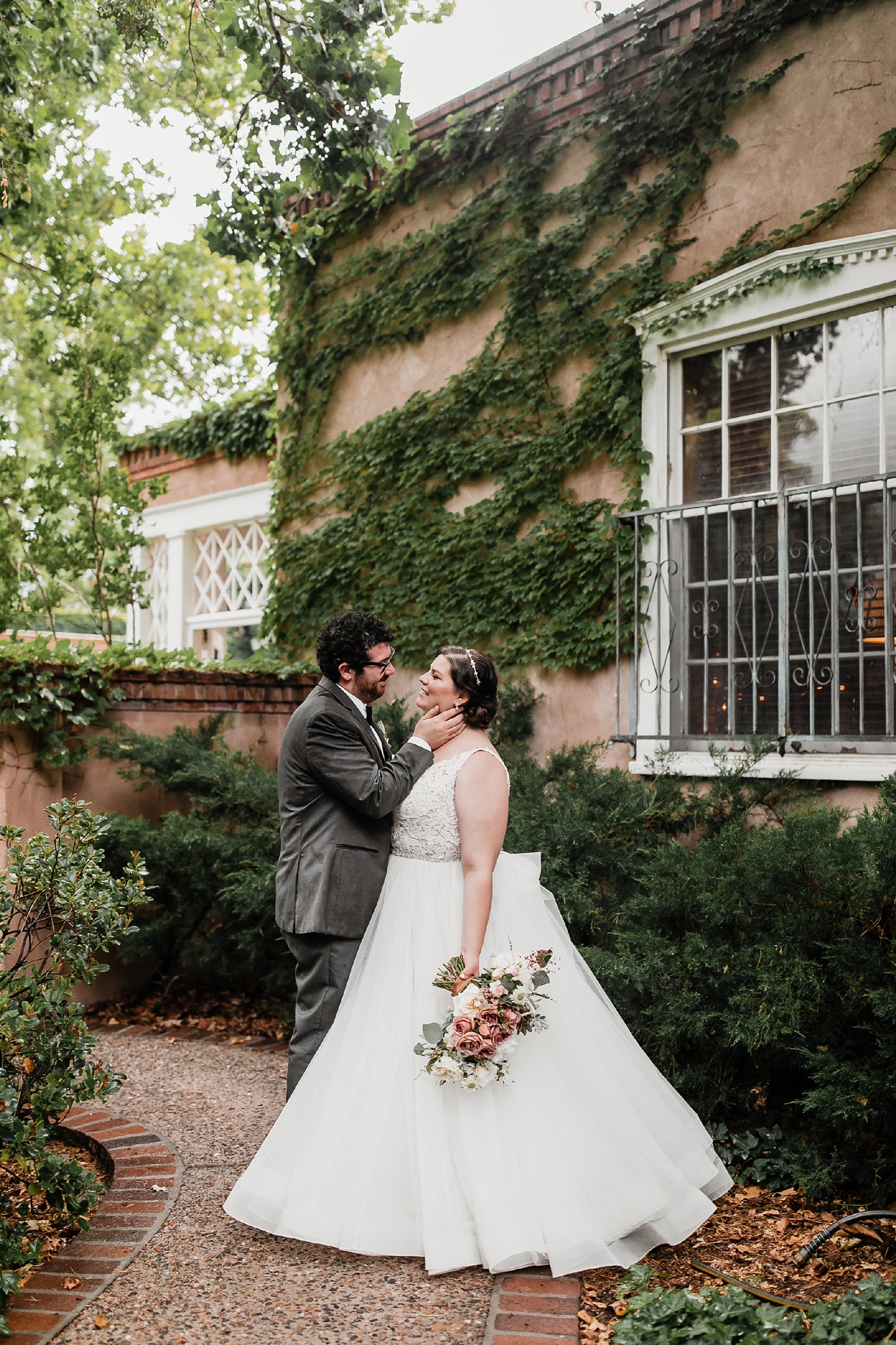 Alicia+lucia+photography+-+albuquerque+wedding+photographer+-+santa+fe+wedding+photography+-+new+mexico+wedding+photographer+-+new+mexico+wedding+-+summer+wedding+-+los+poblanos+wedding+-+albuquerque+wedding_0077.jpg