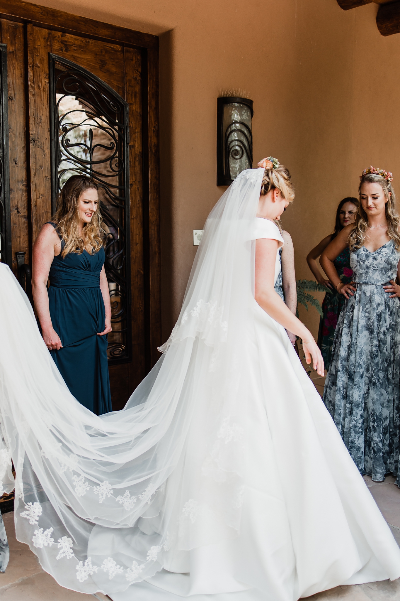 Alicia+lucia+photography+-+albuquerque+wedding+photographer+-+santa+fe+wedding+photography+-+new+mexico+wedding+photographer+-+new+mexico+wedding+-+las+campanas+wedding+-+santa+fe+wedding+-+maximalist+wedding+-+destination+wedding_0024.jpg
