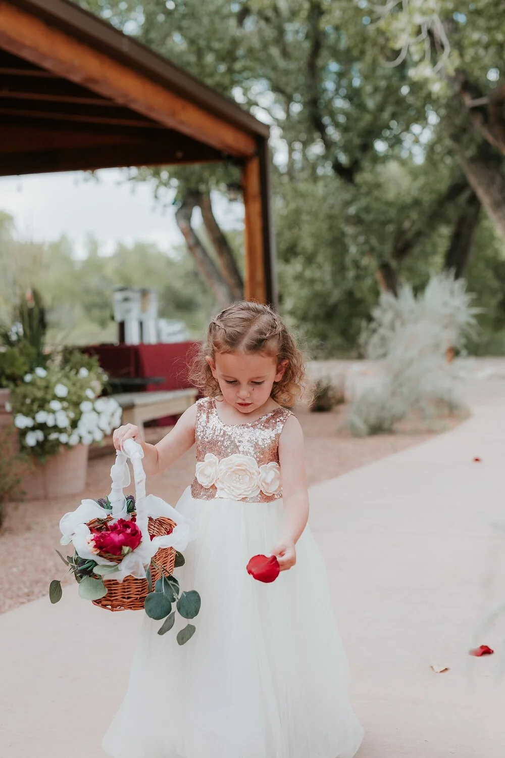 Alicia+lucia+photography+-+albuquerque+wedding+photographer+-+santa+fe+wedding+photography+-+new+mexico+wedding+photographer+-+new+mexico+wedding+-+fall+wedding+-+fall+wedding+florals+-+wedding+florals_0081.jpg