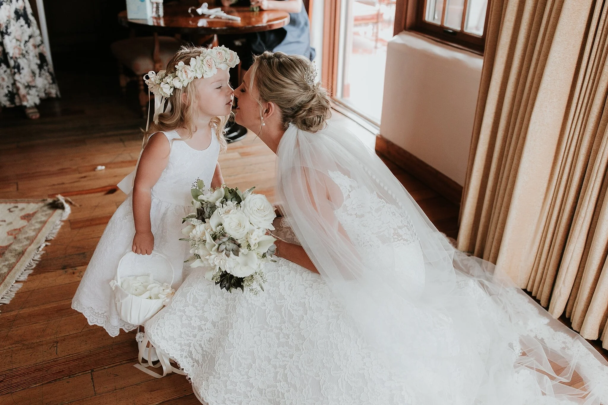 Alicia+lucia+photography+-+albuquerque+wedding+photographer+-+santa+fe+wedding+photography+-+new+mexico+wedding+photographer+-+new+mexico+wedding+-+wedding+makeup+-+wedidng+hair+-+wedding+makeup+artist+-+wedding+hair+stylist+-+drs+color+studio_0020.jpg