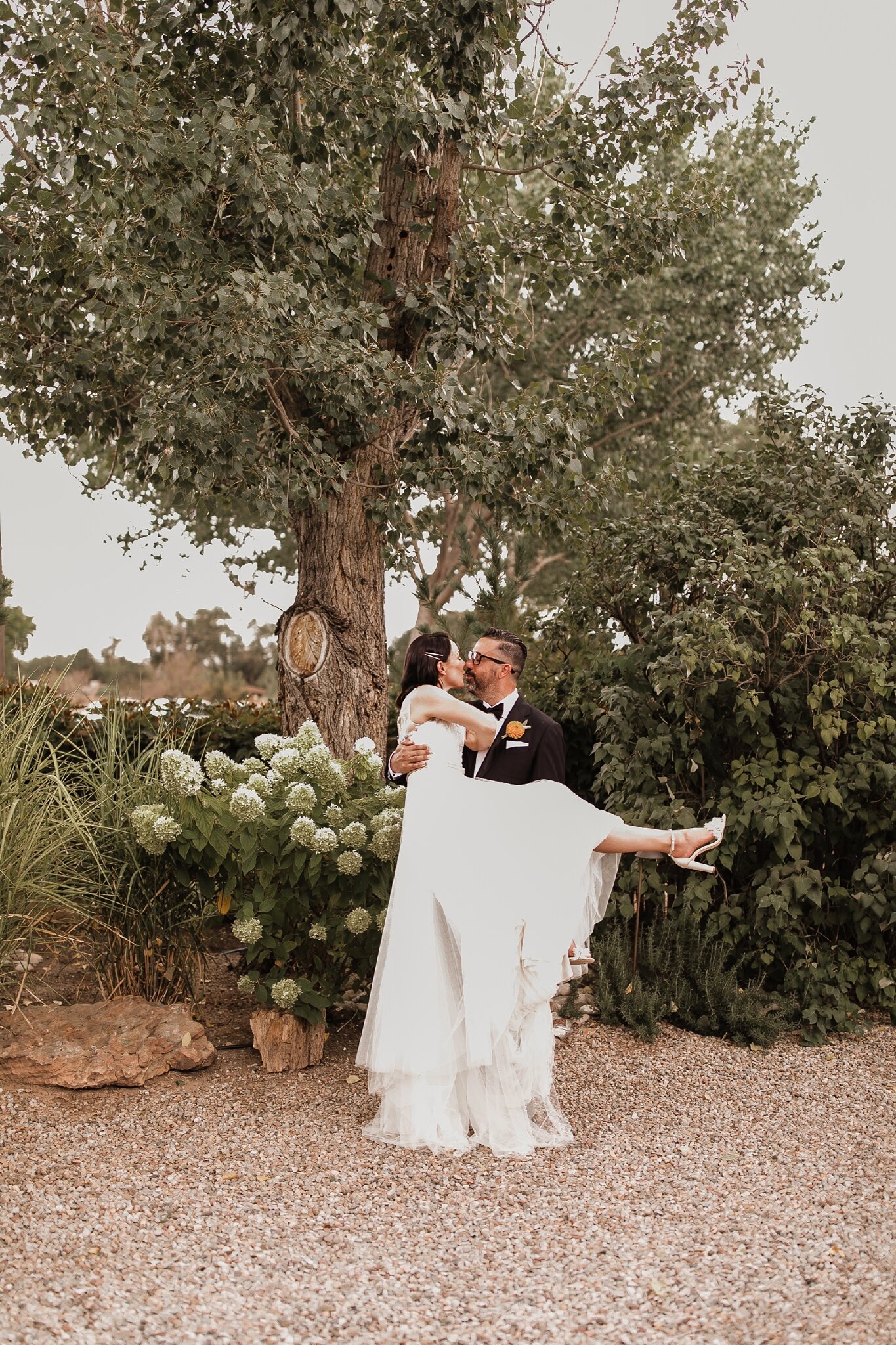 Alicia+lucia+photography+-+albuquerque+wedding+photographer+-+santa+fe+wedding+photography+-+new+mexico+wedding+photographer+-+new+mexico+wedding+-+bed+and+breakfast+wedding+-+sarabande+wedding+-+sarabande+bed+and+breakfast+wedding_0077.jpg