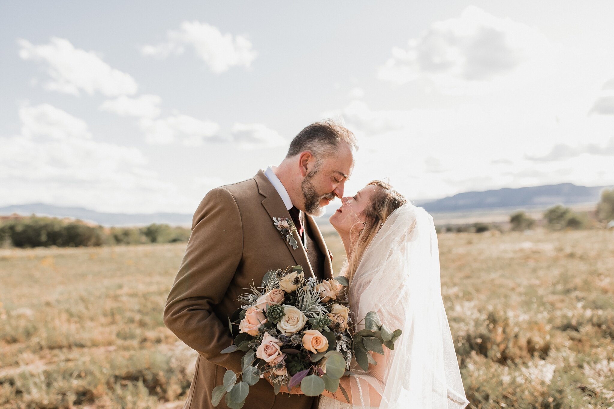 Alicia+lucia+photography+-+albuquerque+wedding+photographer+-+santa+fe+wedding+photography+-+new+mexico+wedding+photographer+-+new+mexico+wedding+-+wedding+-+santa+fe+wedding+-+ghost+ranch+-+ghost+ranch+wedding+-+fall+wedding_0044.jpg