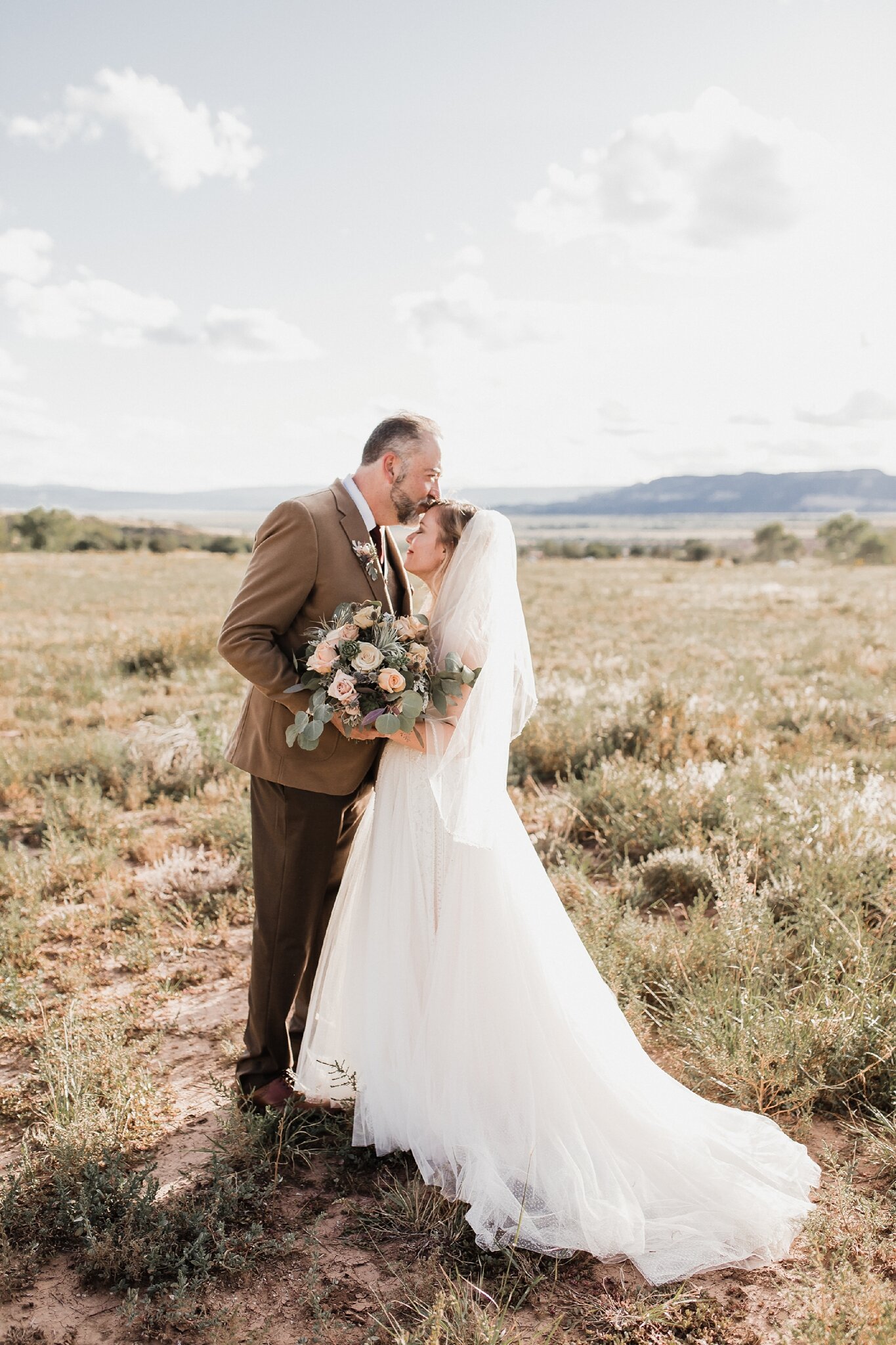 Alicia+lucia+photography+-+albuquerque+wedding+photographer+-+santa+fe+wedding+photography+-+new+mexico+wedding+photographer+-+new+mexico+wedding+-+wedding+-+santa+fe+wedding+-+ghost+ranch+-+ghost+ranch+wedding+-+fall+wedding_0045.jpg