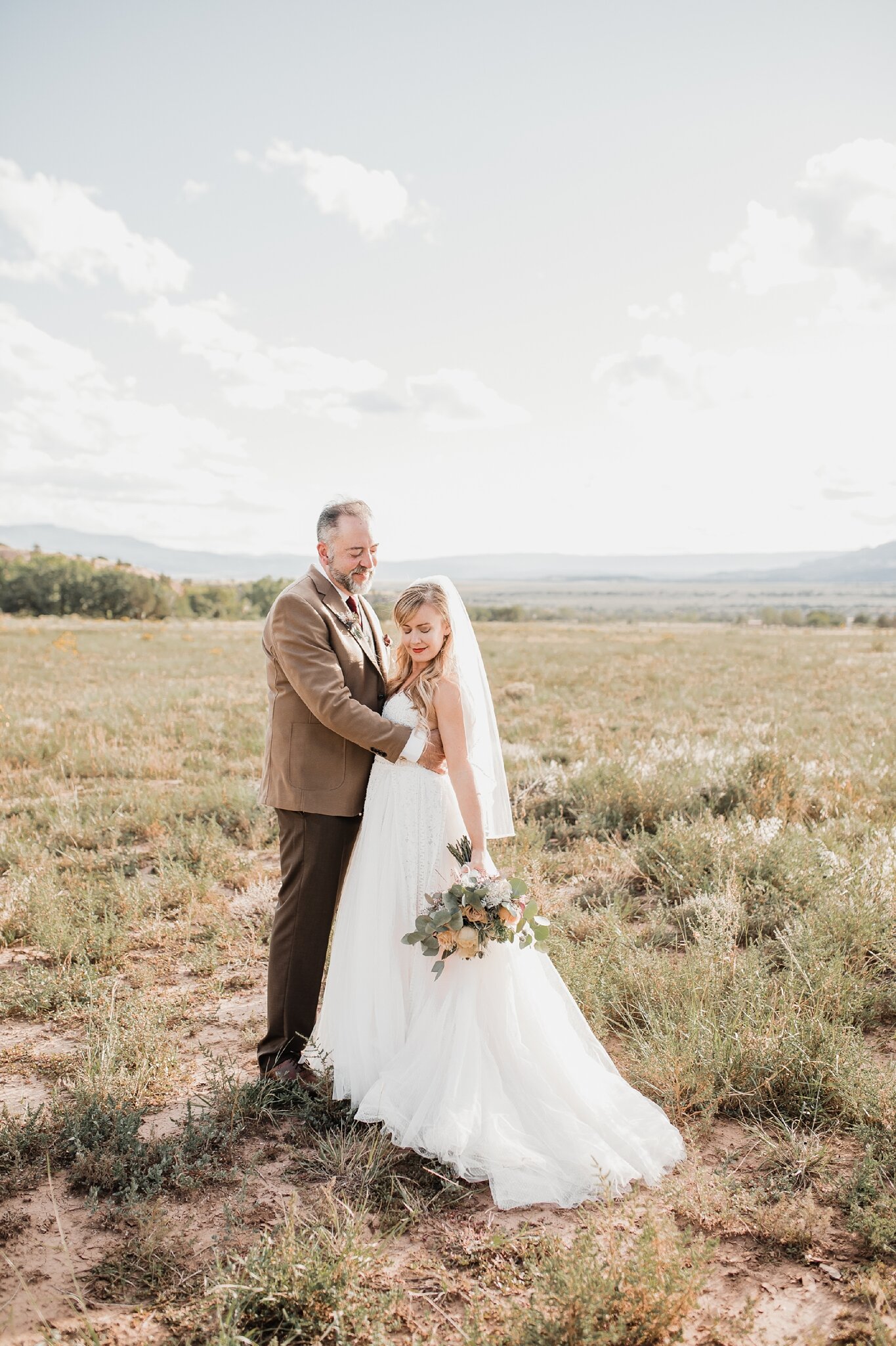 Alicia+lucia+photography+-+albuquerque+wedding+photographer+-+santa+fe+wedding+photography+-+new+mexico+wedding+photographer+-+new+mexico+wedding+-+wedding+-+santa+fe+wedding+-+ghost+ranch+-+ghost+ranch+wedding+-+fall+wedding_0048.jpg