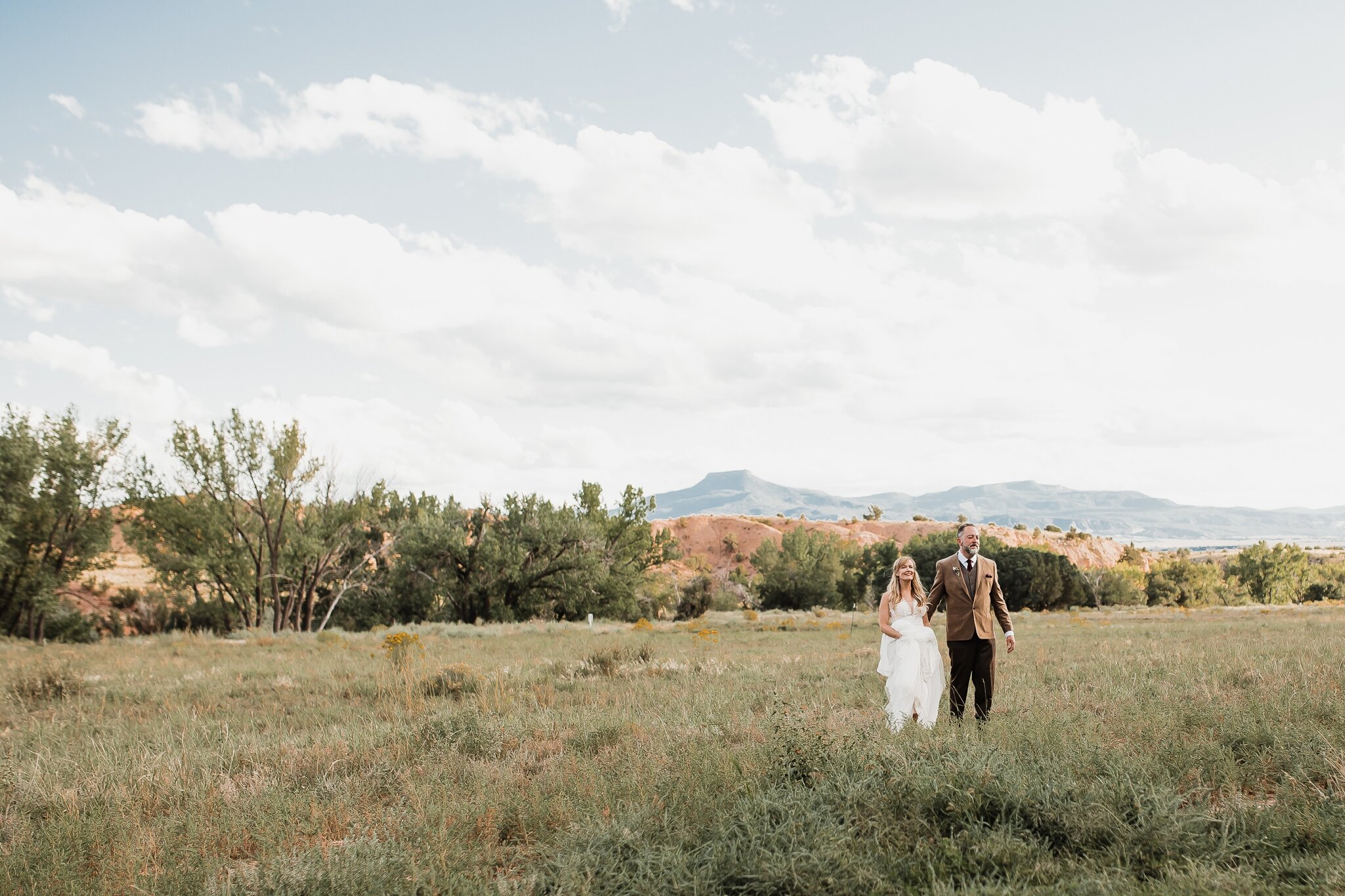 Alicia+lucia+photography+-+albuquerque+wedding+photographer+-+santa+fe+wedding+photography+-+new+mexico+wedding+photographer+-+new+mexico+wedding+-+wedding+-+santa+fe+wedding+-+ghost+ranch+-+ghost+ranch+wedding+-+fall+wedding_0057.jpg