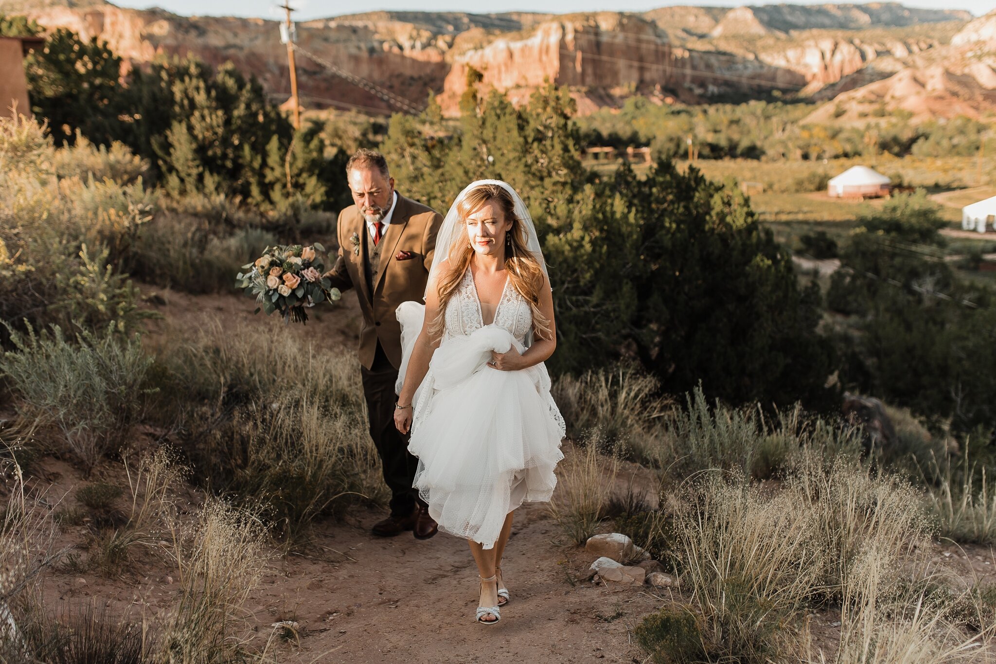 Alicia+lucia+photography+-+albuquerque+wedding+photographer+-+santa+fe+wedding+photography+-+new+mexico+wedding+photographer+-+new+mexico+wedding+-+wedding+-+santa+fe+wedding+-+ghost+ranch+-+ghost+ranch+wedding+-+fall+wedding_0062.jpg