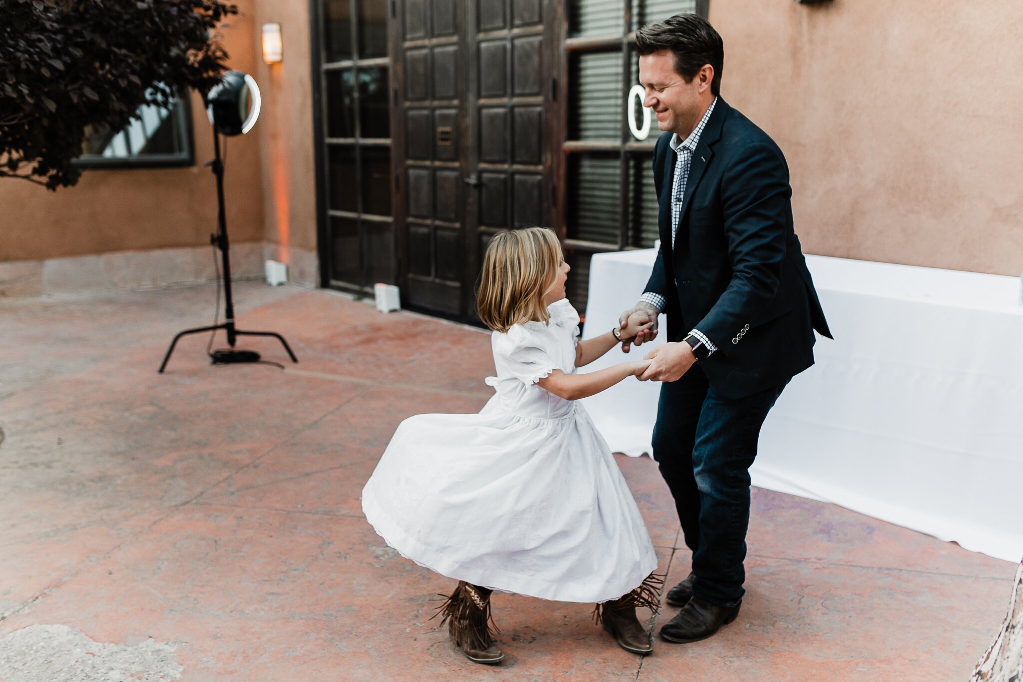 Alicia+lucia+photography+-+albuquerque+wedding+photographer+-+santa+fe+wedding+photography+-+new+mexico+wedding+photographer+-+new+mexico+wedding+-+wedding+-+santa+fe+wedding+-+ghost+ranch+-+ghost+ranch+wedding+-+fall+wedding_0092.jpg