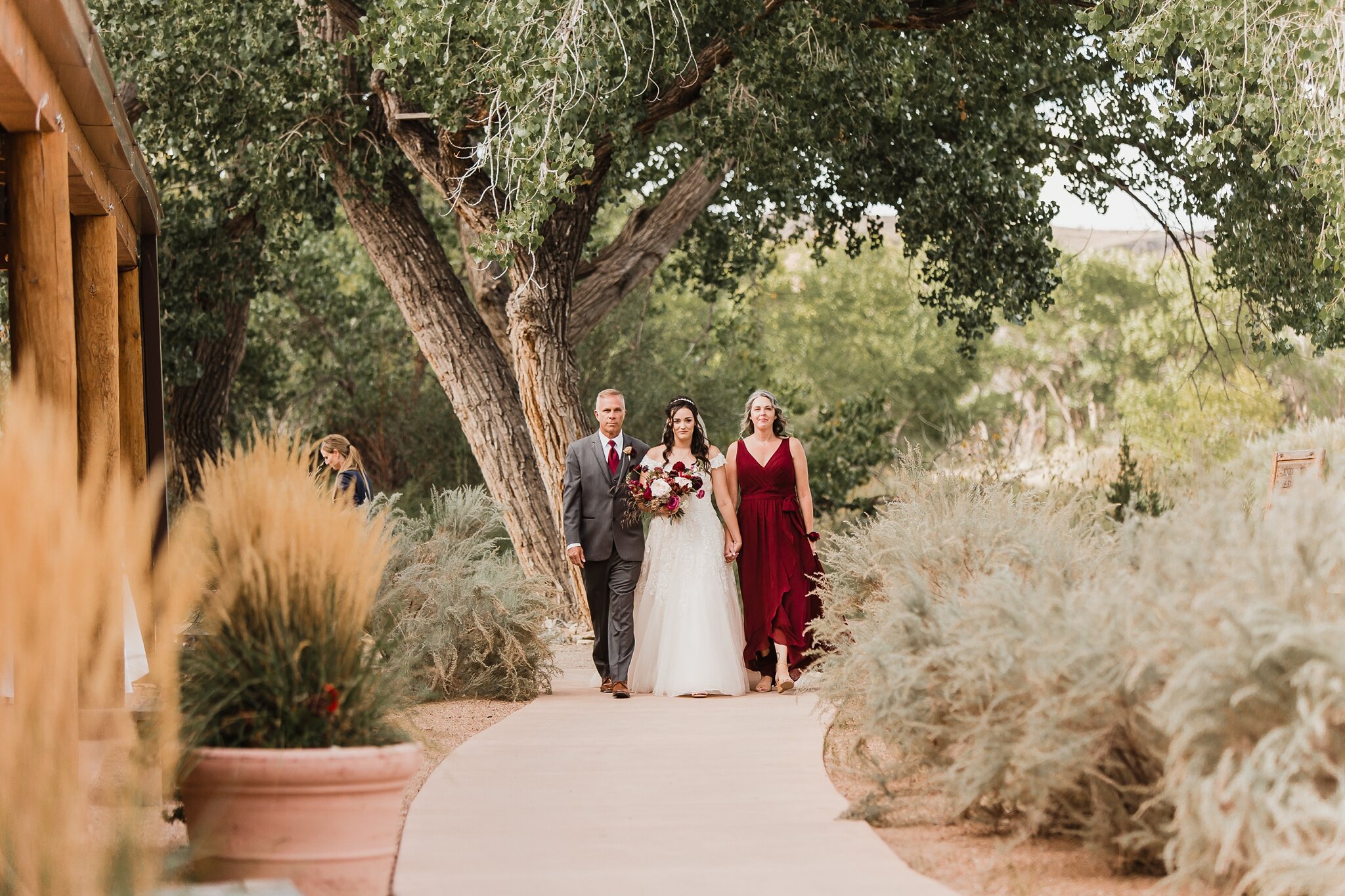 Alicia+lucia+photography+-+albuquerque+wedding+photographer+-+santa+fe+wedding+photography+-+new+mexico+wedding+photographer+-+new+mexico+wedding+-+hyatt+tamaya+wedding+-+washington+bride+-+fall+wedding+-+albuquerque+wedding_0070.jpg