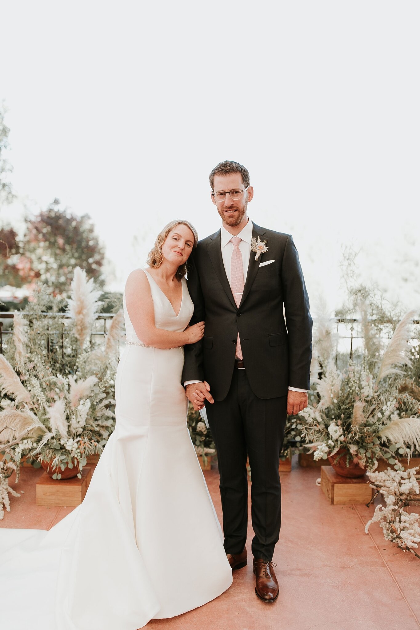 Alicia+lucia+photography+-+albuquerque+wedding+photographer+-+santa+fe+wedding+photography+-+new+mexico+wedding+photographer+-+new+mexico+wedding+-+wedding+gowns+-+trumpet+wedding+gown+-+bridal+gowns_0021.jpg