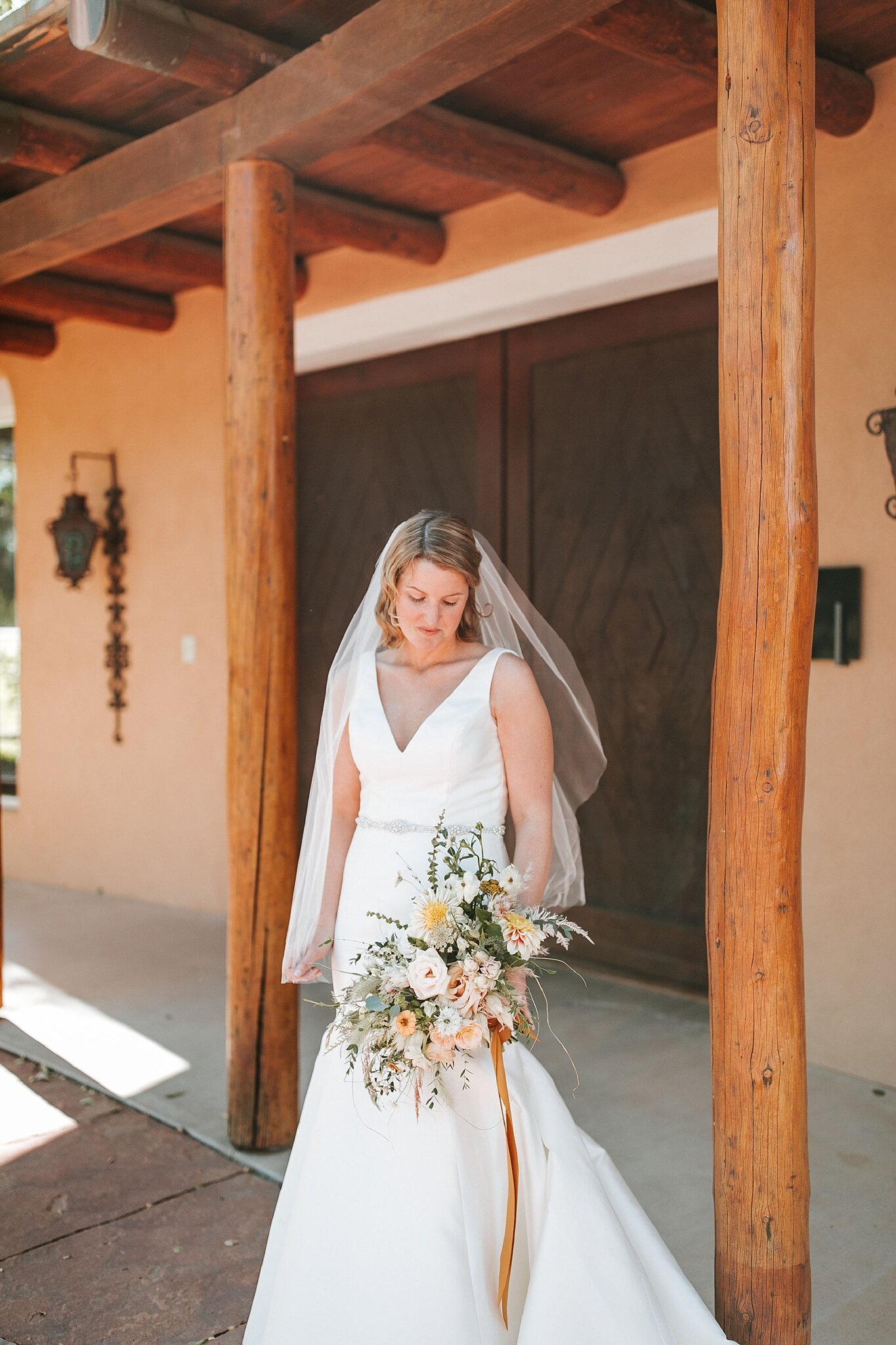 Alicia+lucia+photography+-+albuquerque+wedding+photographer+-+santa+fe+wedding+photography+-+new+mexico+wedding+photographer+-+new+mexico+wedding+-+wedding+gowns+-+trumpet+wedding+gown+-+bridal+gowns_0023.jpg