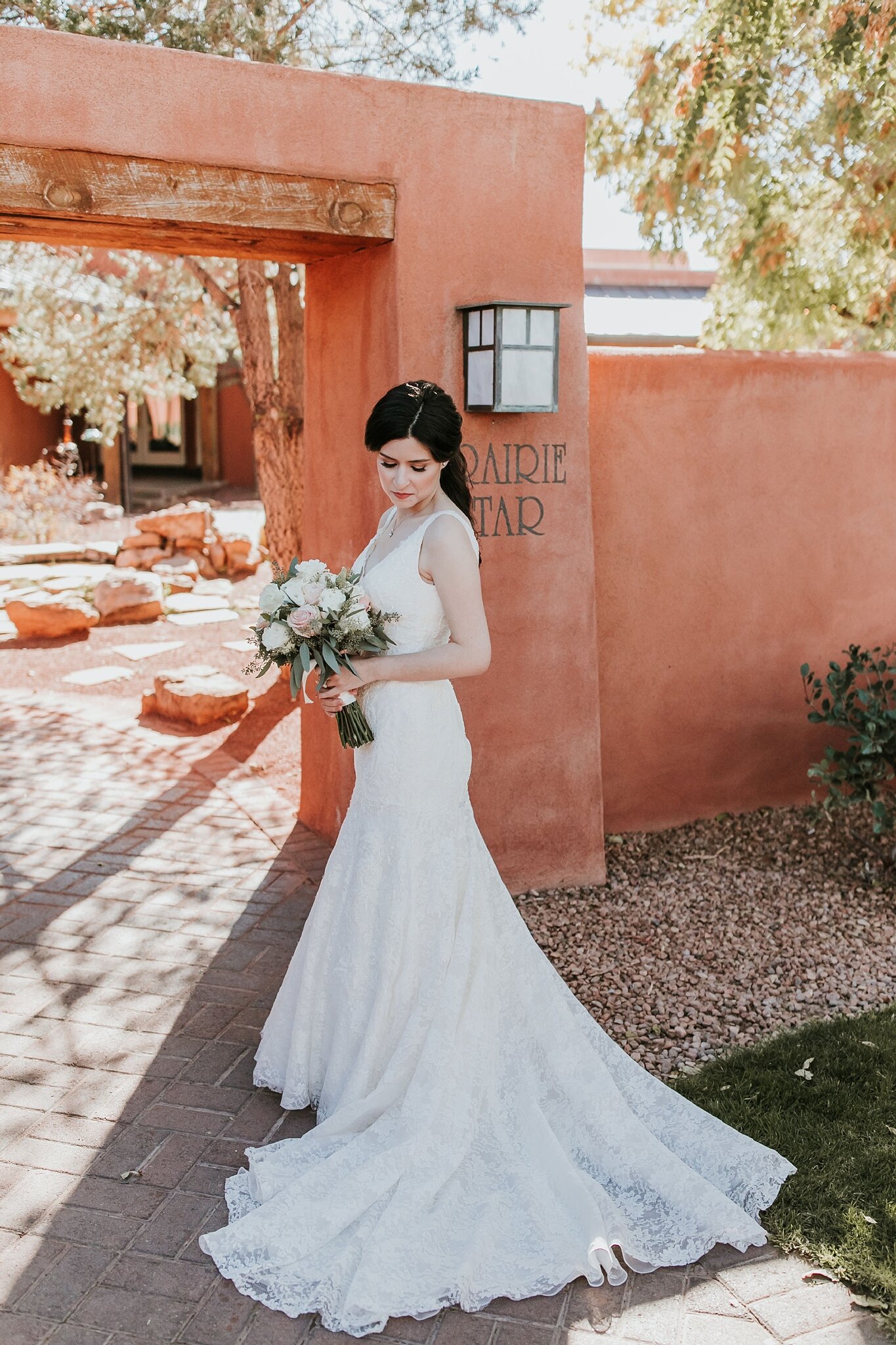 Alicia+lucia+photography+-+albuquerque+wedding+photographer+-+santa+fe+wedding+photography+-+new+mexico+wedding+photographer+-+new+mexico+wedding+-+wedding+gowns+-+trumpet+wedding+gown+-+bridal+gowns_0047.jpg