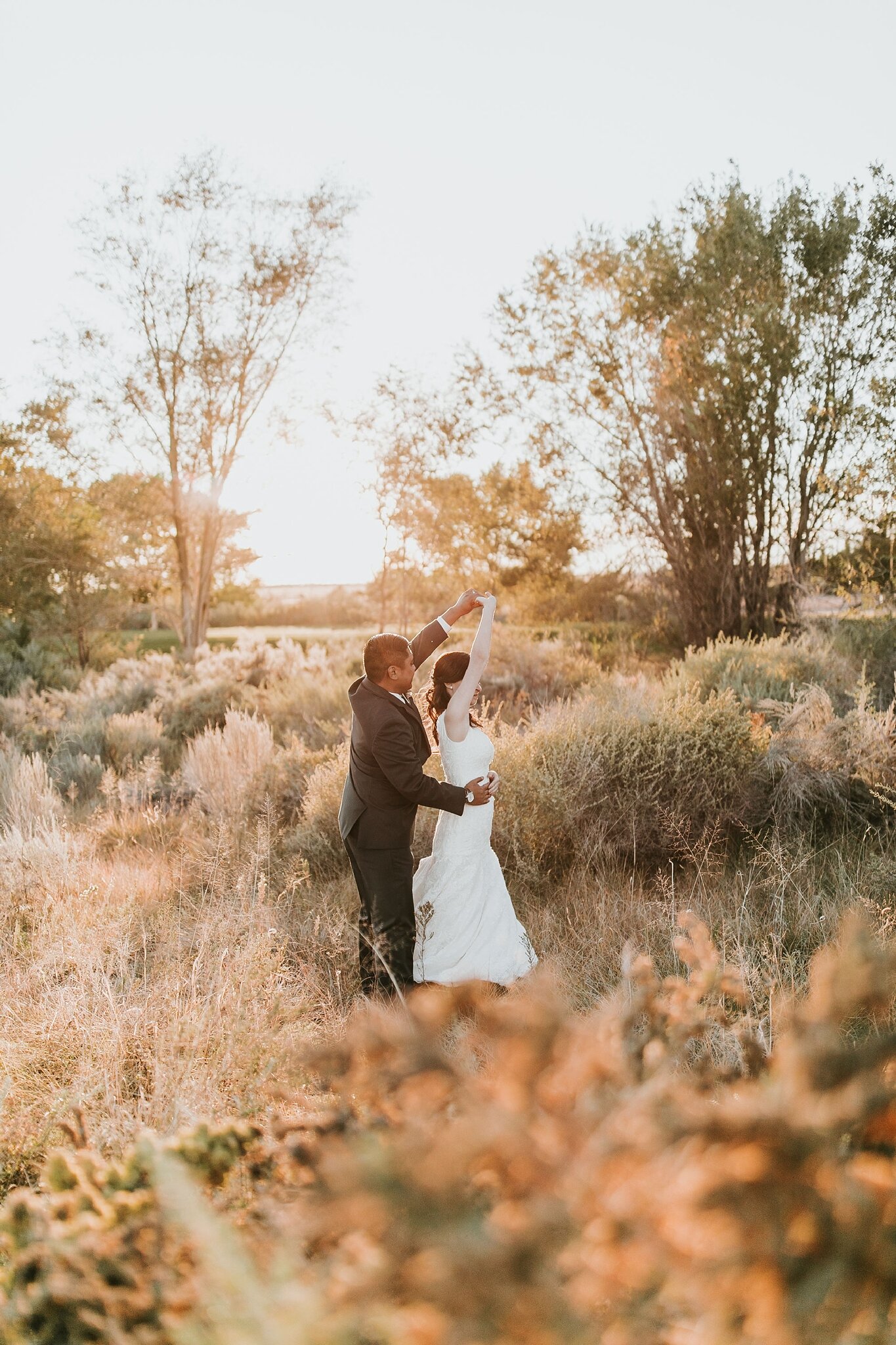 Alicia+lucia+photography+-+albuquerque+wedding+photographer+-+santa+fe+wedding+photography+-+new+mexico+wedding+photographer+-+new+mexico+wedding+-+wedding+gowns+-+trumpet+wedding+gown+-+bridal+gowns_0055.jpg