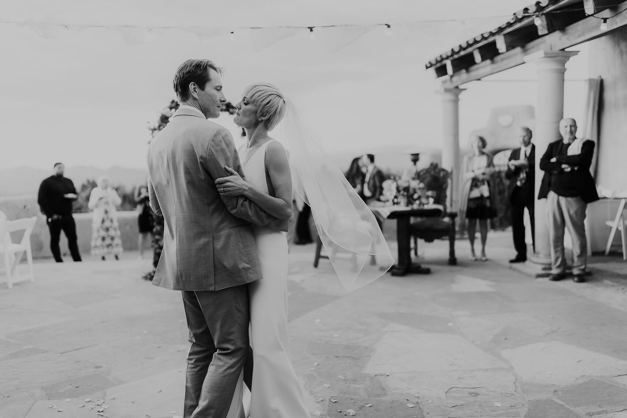 Alicia+lucia+photography+-+albuquerque+wedding+photographer+-+santa+fe+wedding+photography+-+new+mexico+wedding+photographer+-+new+mexico+wedding+-+wedding+inspo+-+wedding+songs+-+first+dance+songs+-+wedding+music_0038.jpg